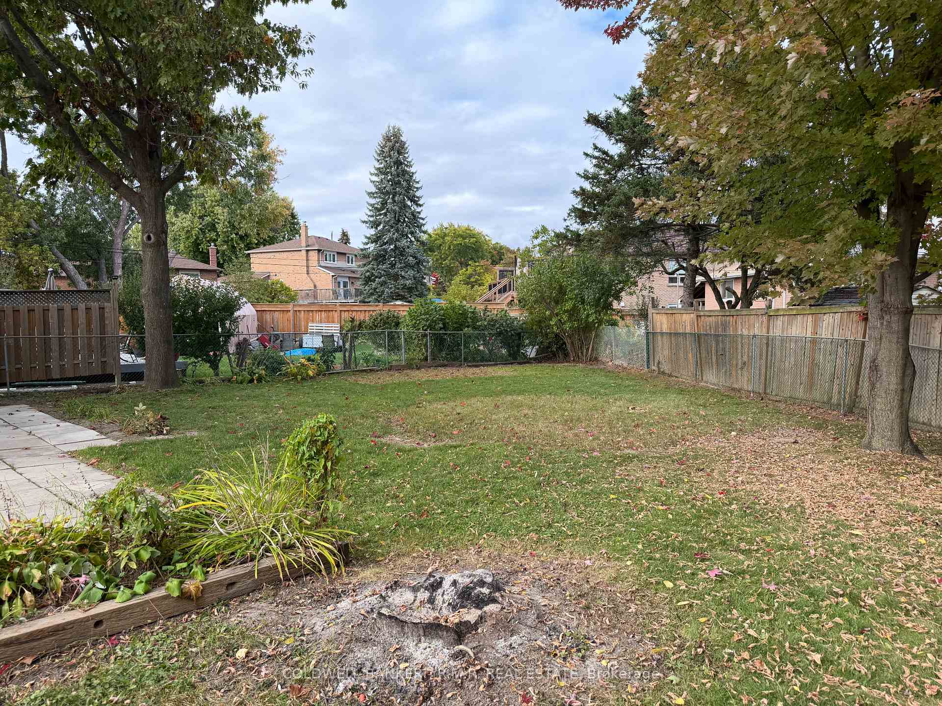 Photo 31 of 275 Silverbirch Drive, Newmarket, Bristol-London — HOMEH