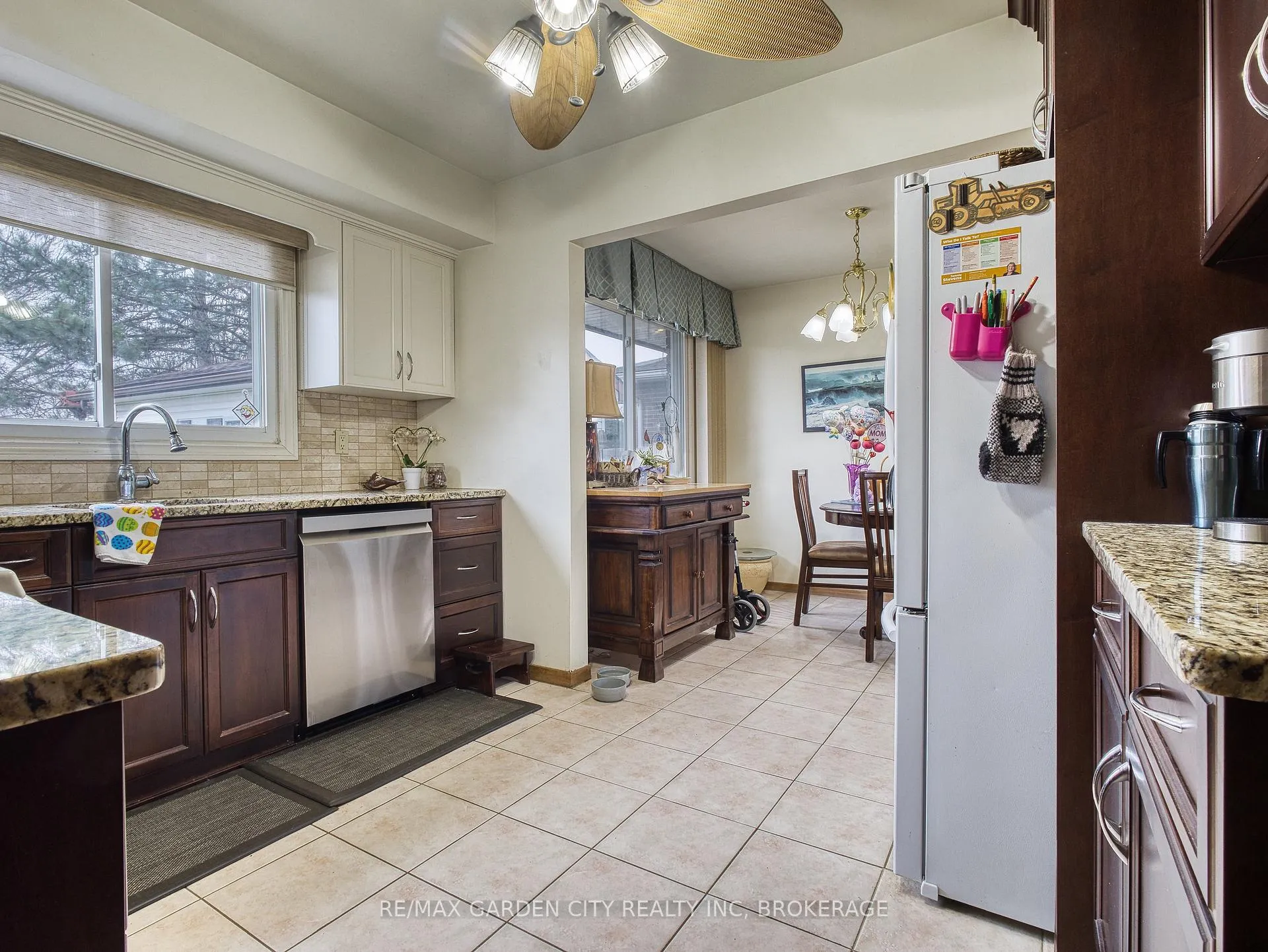Photo 15 of 102 Meredith Drive, St. Catharines, Carlton/Bunting — HOMEH