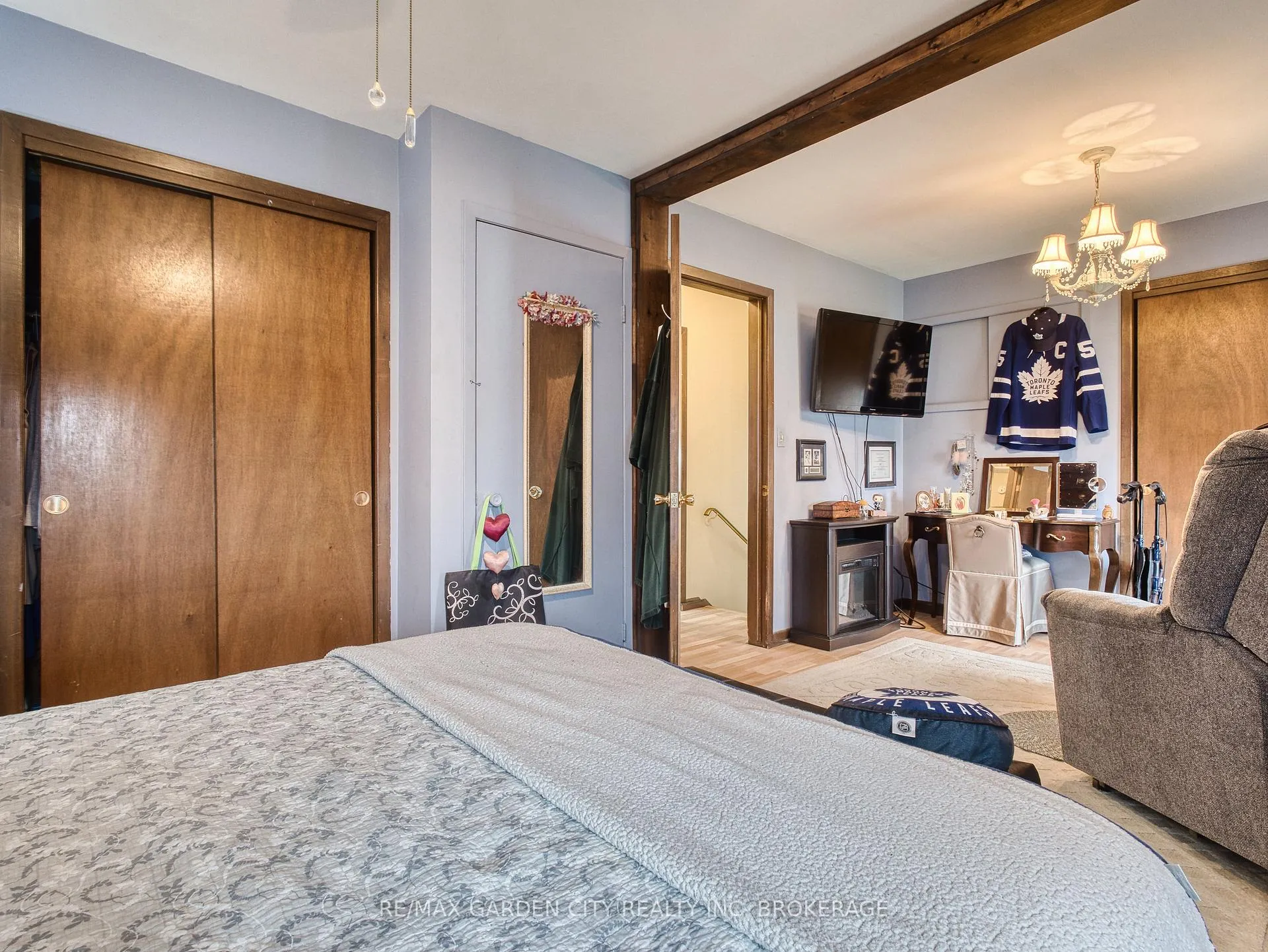 Photo 20 of 102 Meredith Drive, St. Catharines, Carlton/Bunting — HOMEH