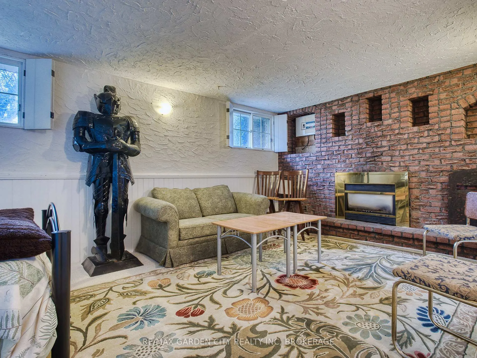 Photo 28 of 102 Meredith Drive, St. Catharines, Carlton/Bunting — HOMEH