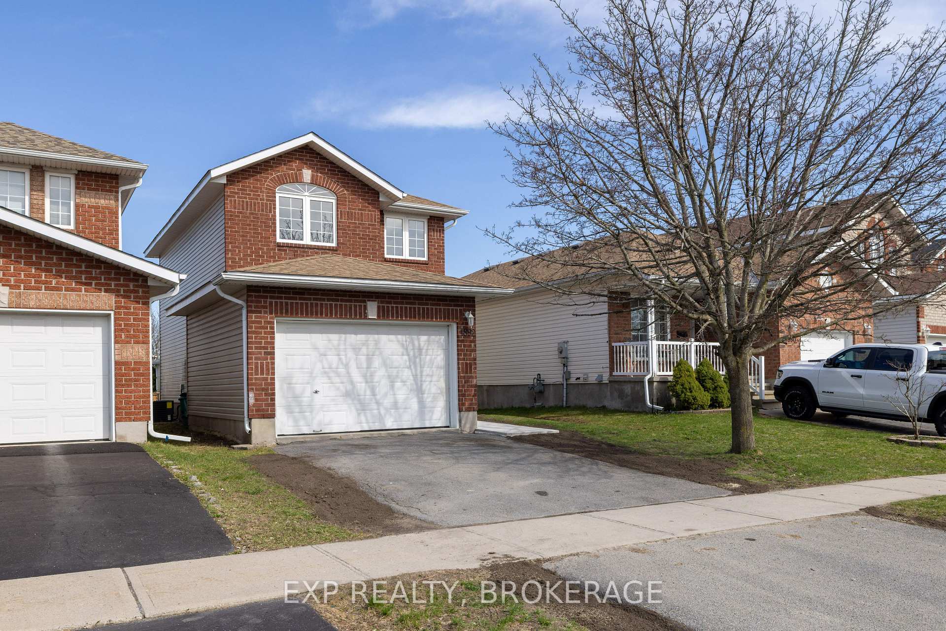 Photo 2 of 1892 Berrywood Crescent, Kingston, City Northwest — HOMEH