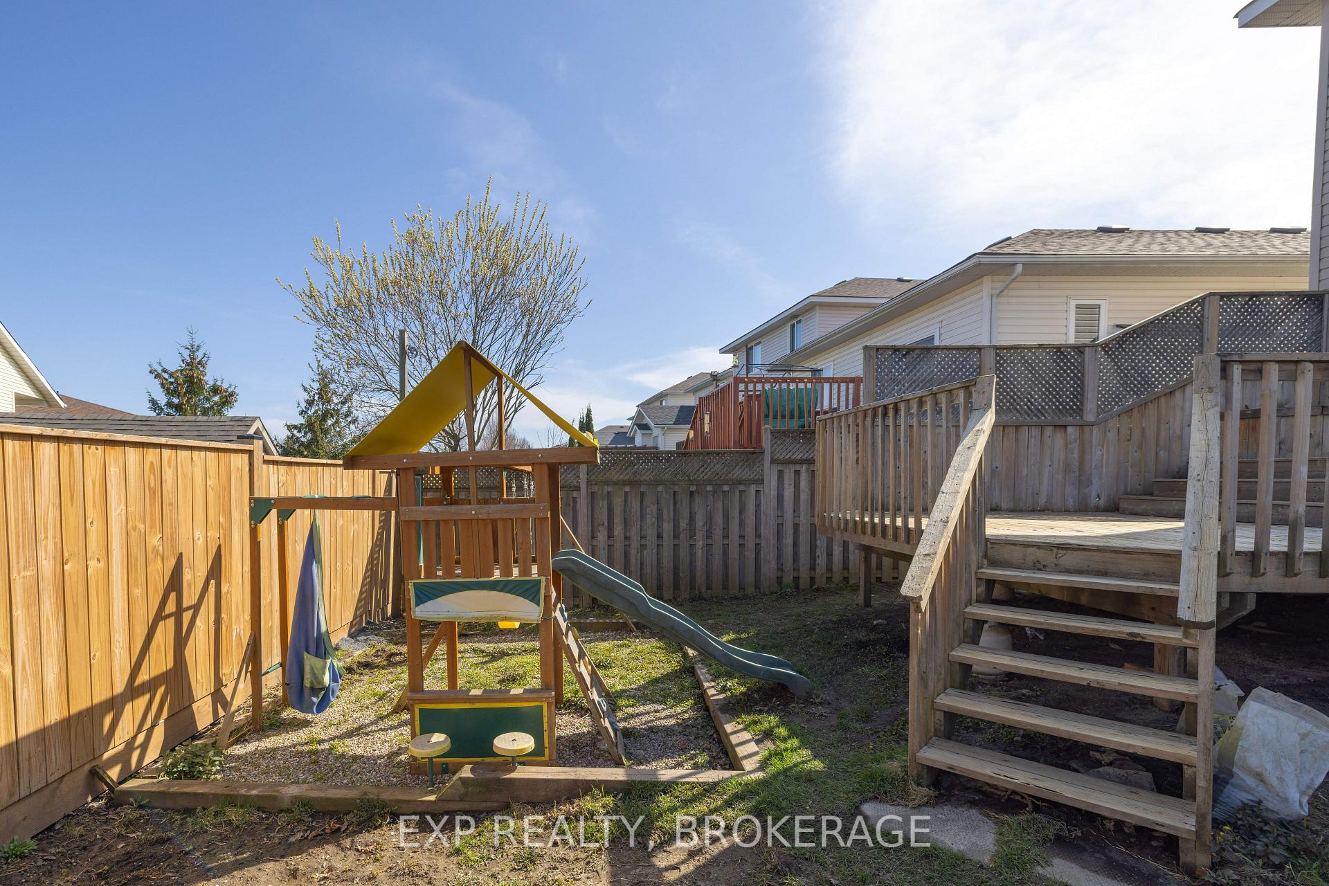 Photo 37 of 1892 Berrywood Crescent, Kingston, City Northwest — HOMEH