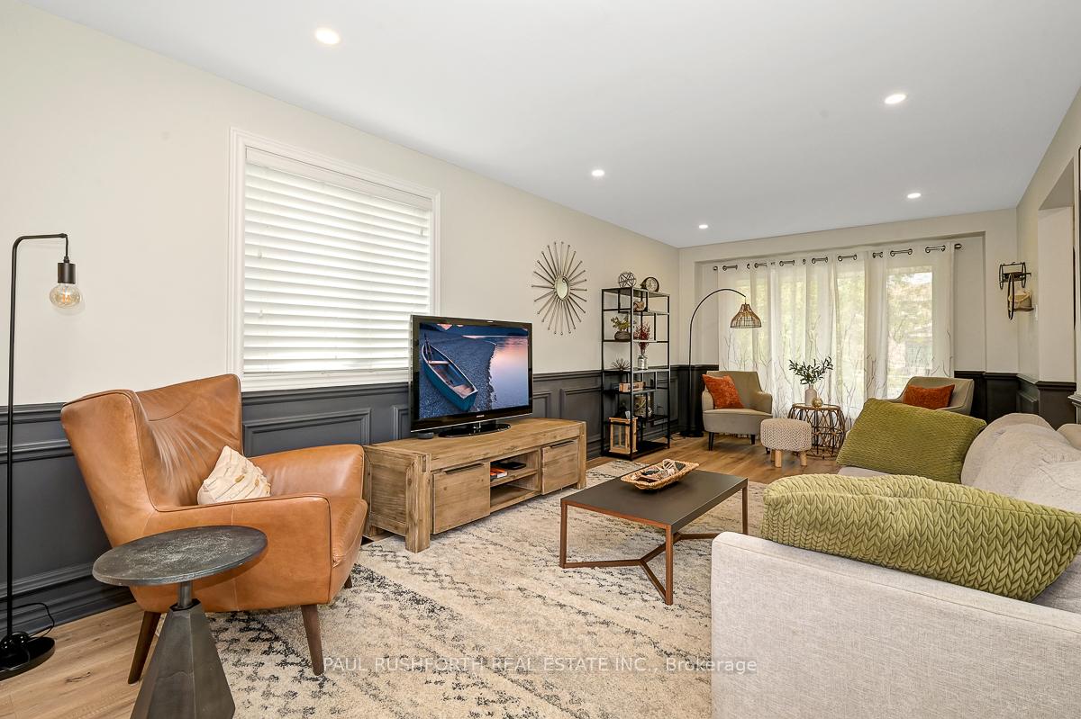 Photo 4 of 6118 Silverbirch Street, Ottawa, Chapel Hill South - Orleans Village — HOMEH