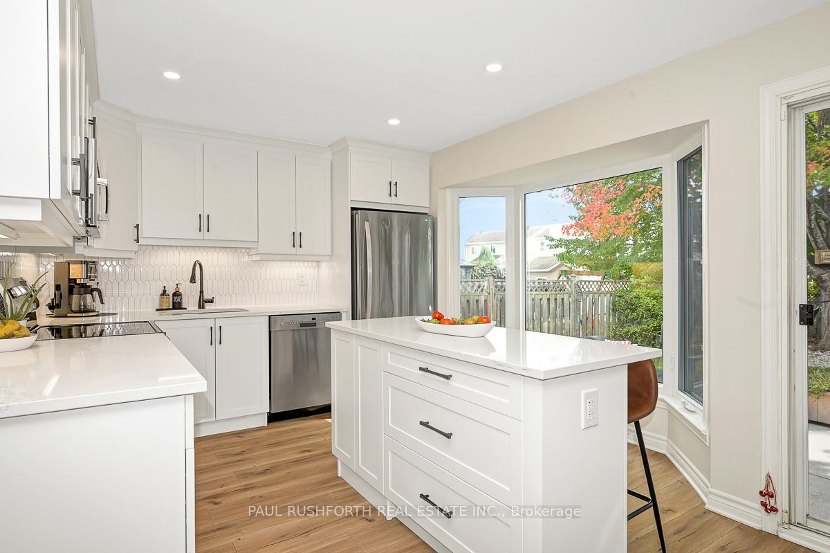 Photo 12 of 6118 Silverbirch Street, Ottawa, Chapel Hill South - Orleans Village — HOMEH