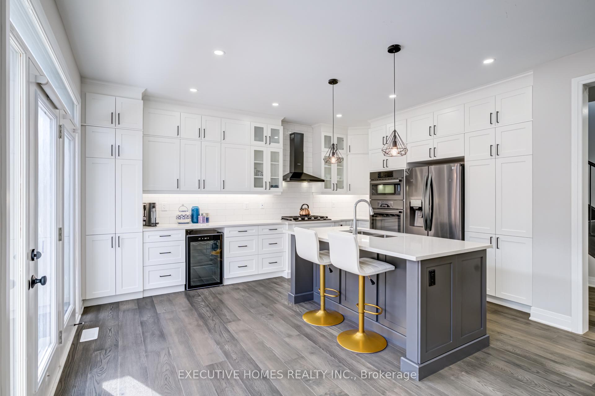 Photo 15 of 1586 Severn Drive, Milton, Bowes — HOMEH