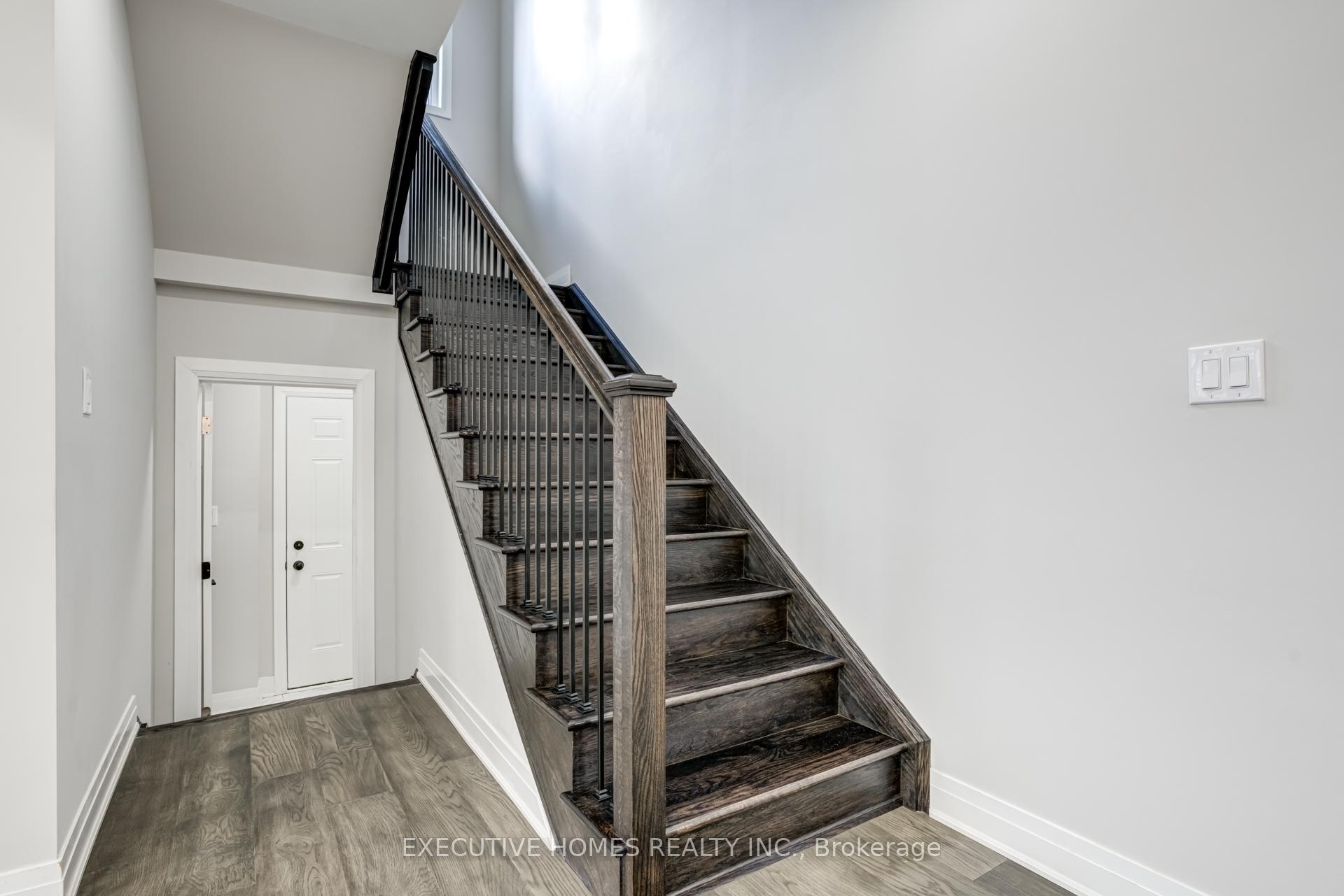Photo 18 of 1586 Severn Drive, Milton, Bowes — HOMEH