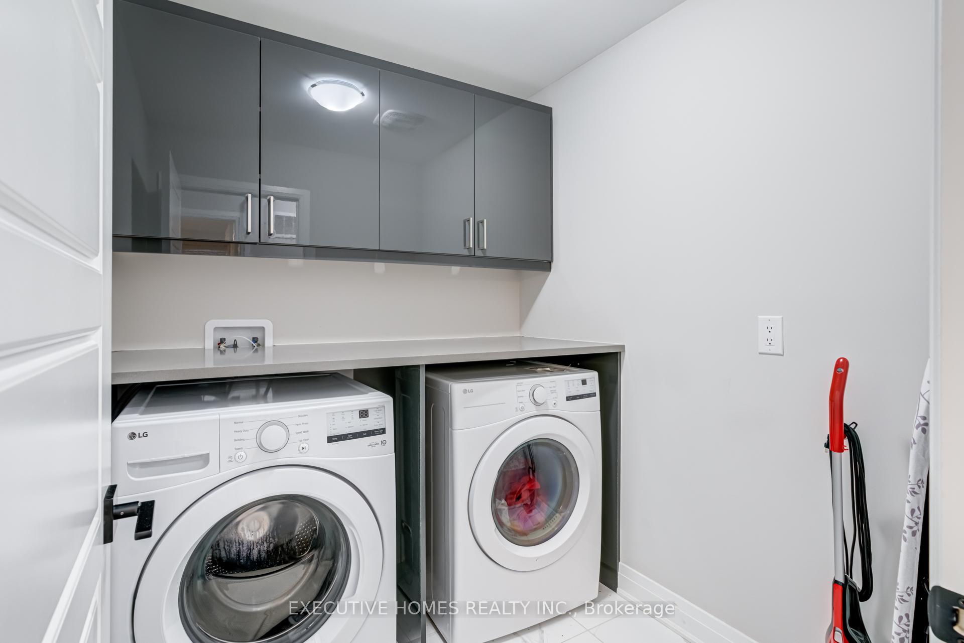 Photo 33 of 1586 Severn Drive, Milton, Bowes — HOMEH