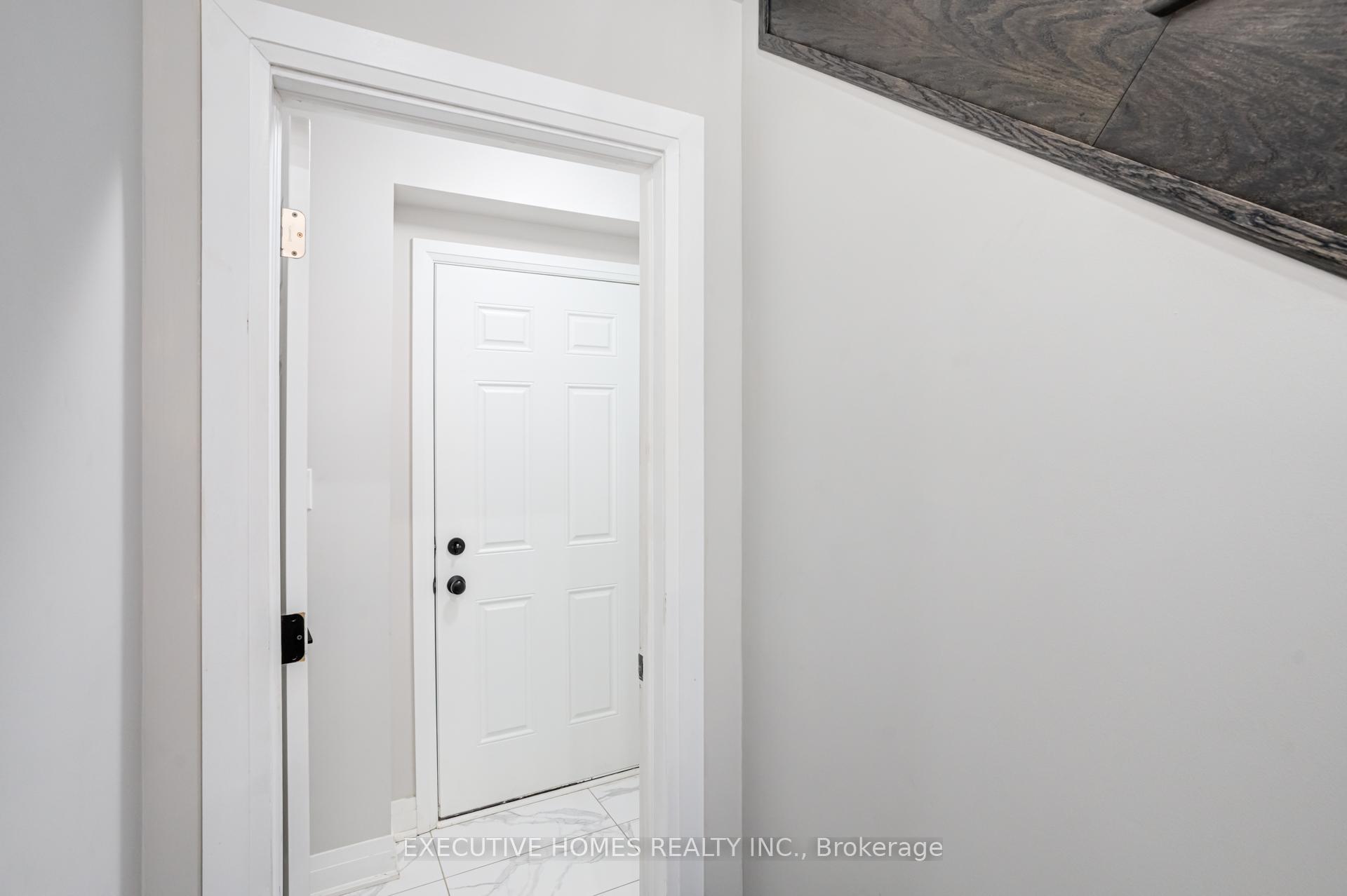 Photo 34 of 1586 Severn Drive, Milton, Bowes — HOMEH