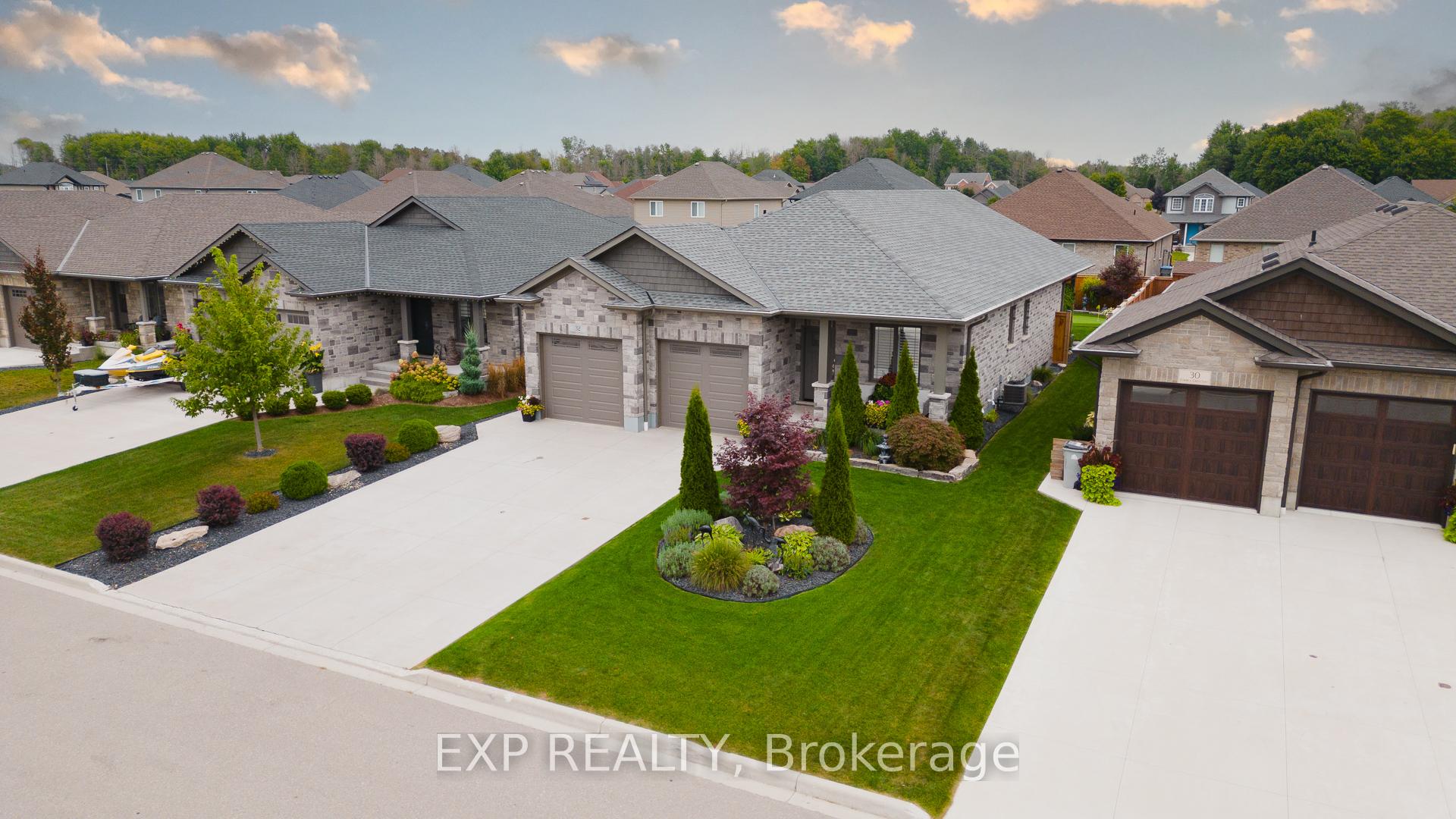 Photo 3 of 32 Forbes Crescent, North Perth, Listowel — HOMEH