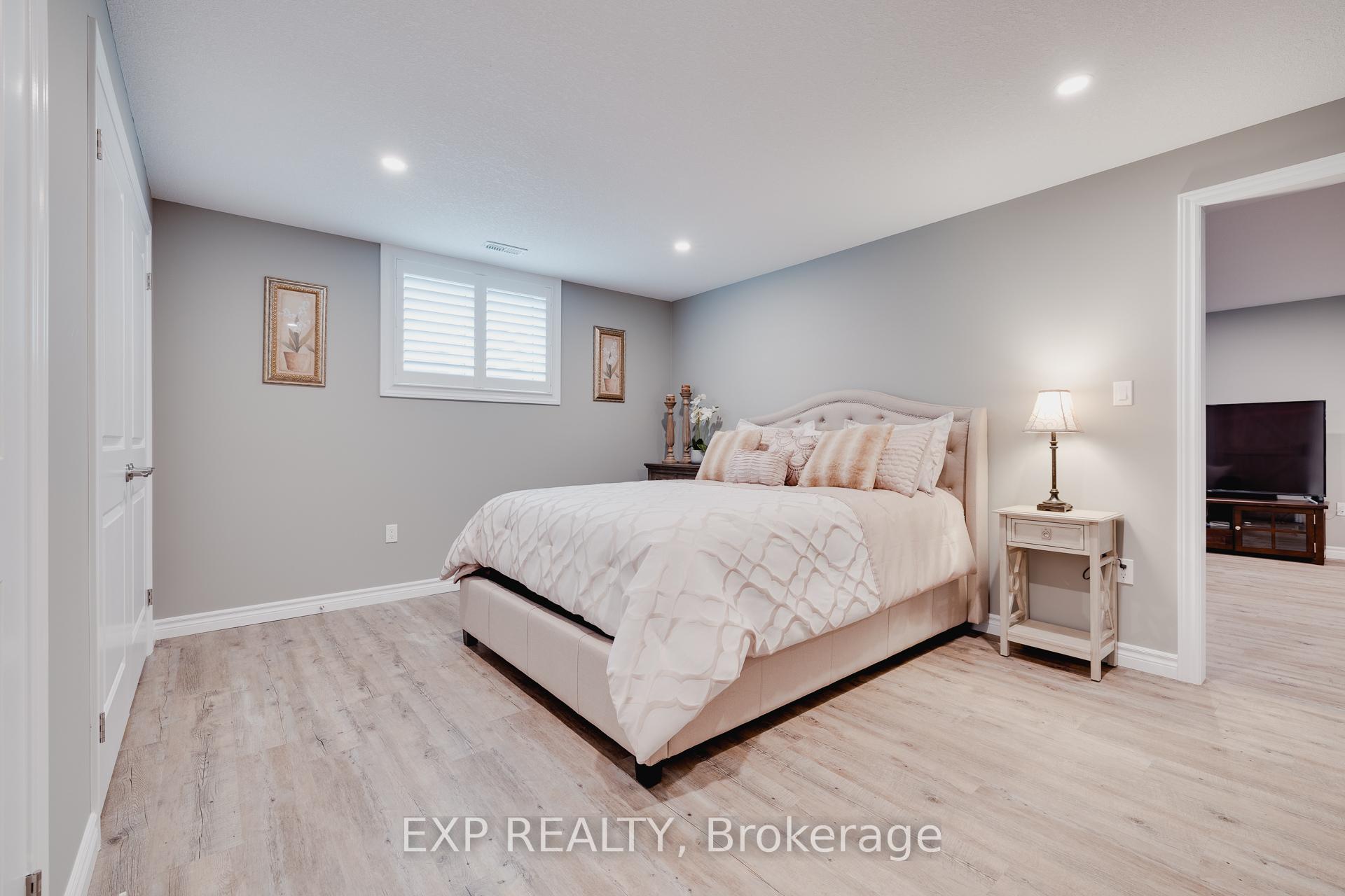 Photo 23 of 32 Forbes Crescent, North Perth, Listowel — HOMEH
