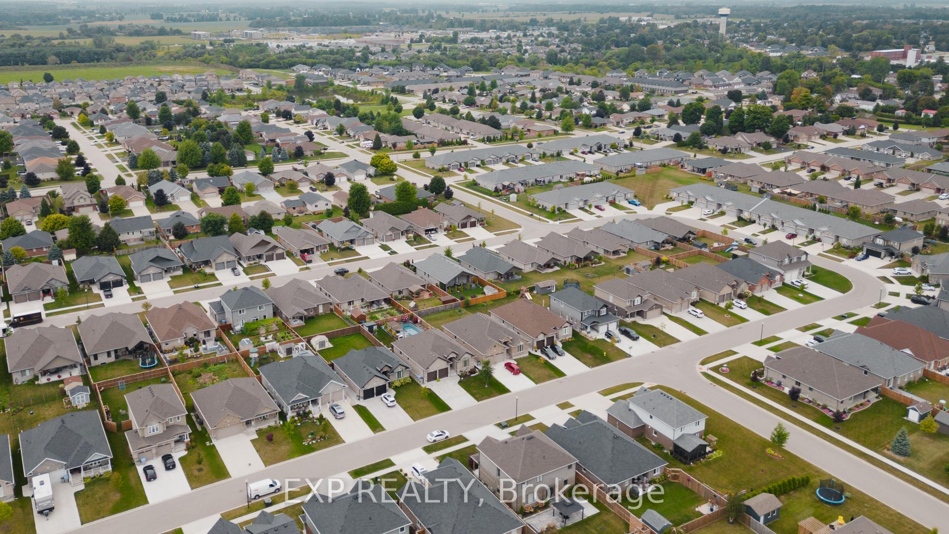 Photo 36 of 32 Forbes Crescent, North Perth, Listowel — HOMEH