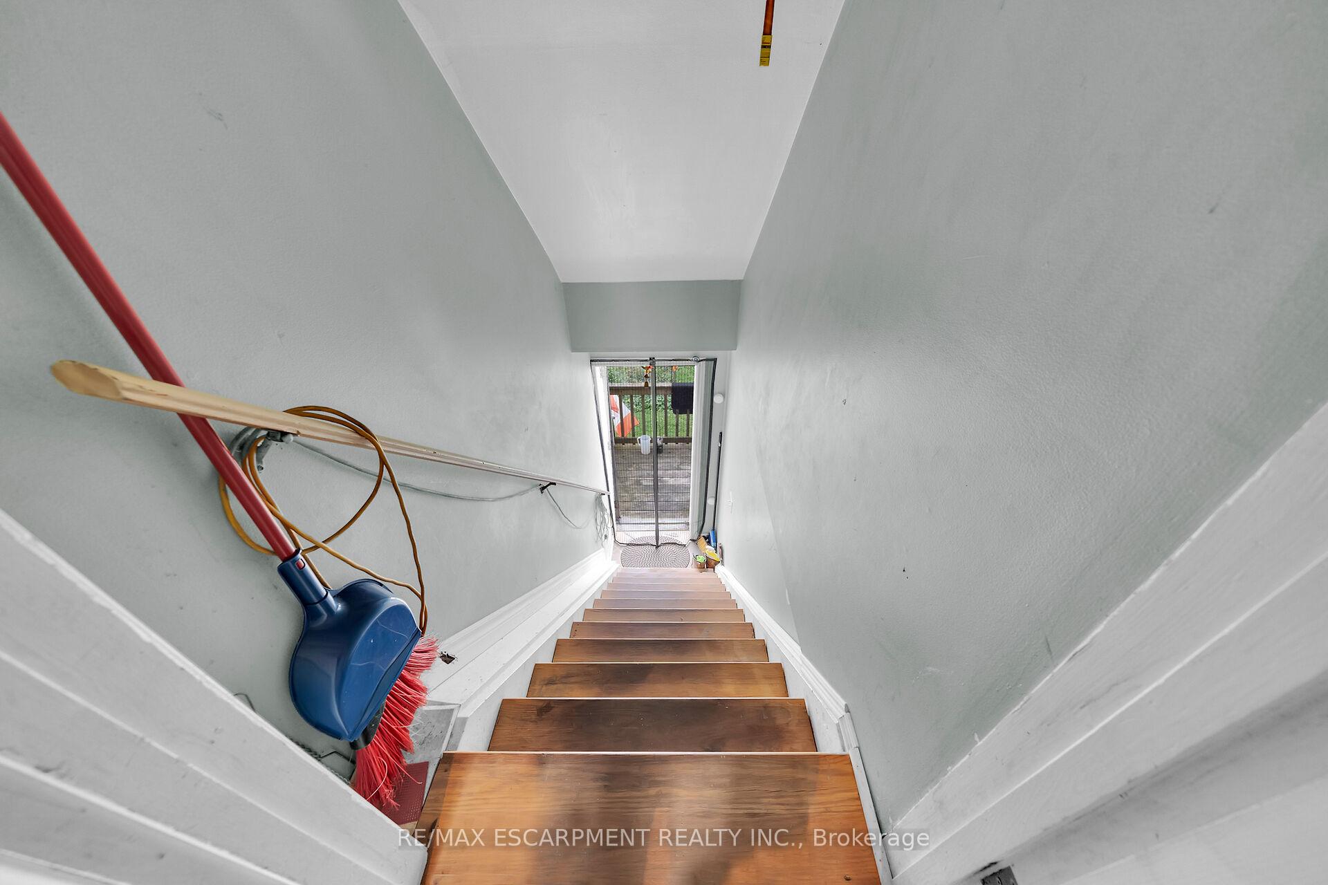 Photo 27 of 14 Potts Road, Norfolk, Simcoe — HOMEH