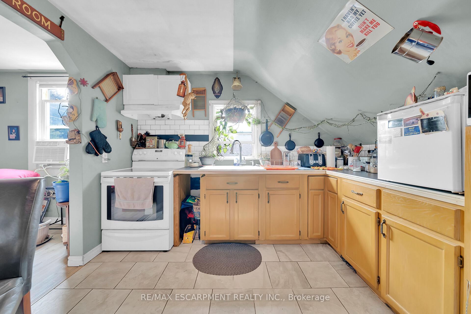 Photo 32 of 14 Potts Road, Norfolk, Simcoe — HOMEH