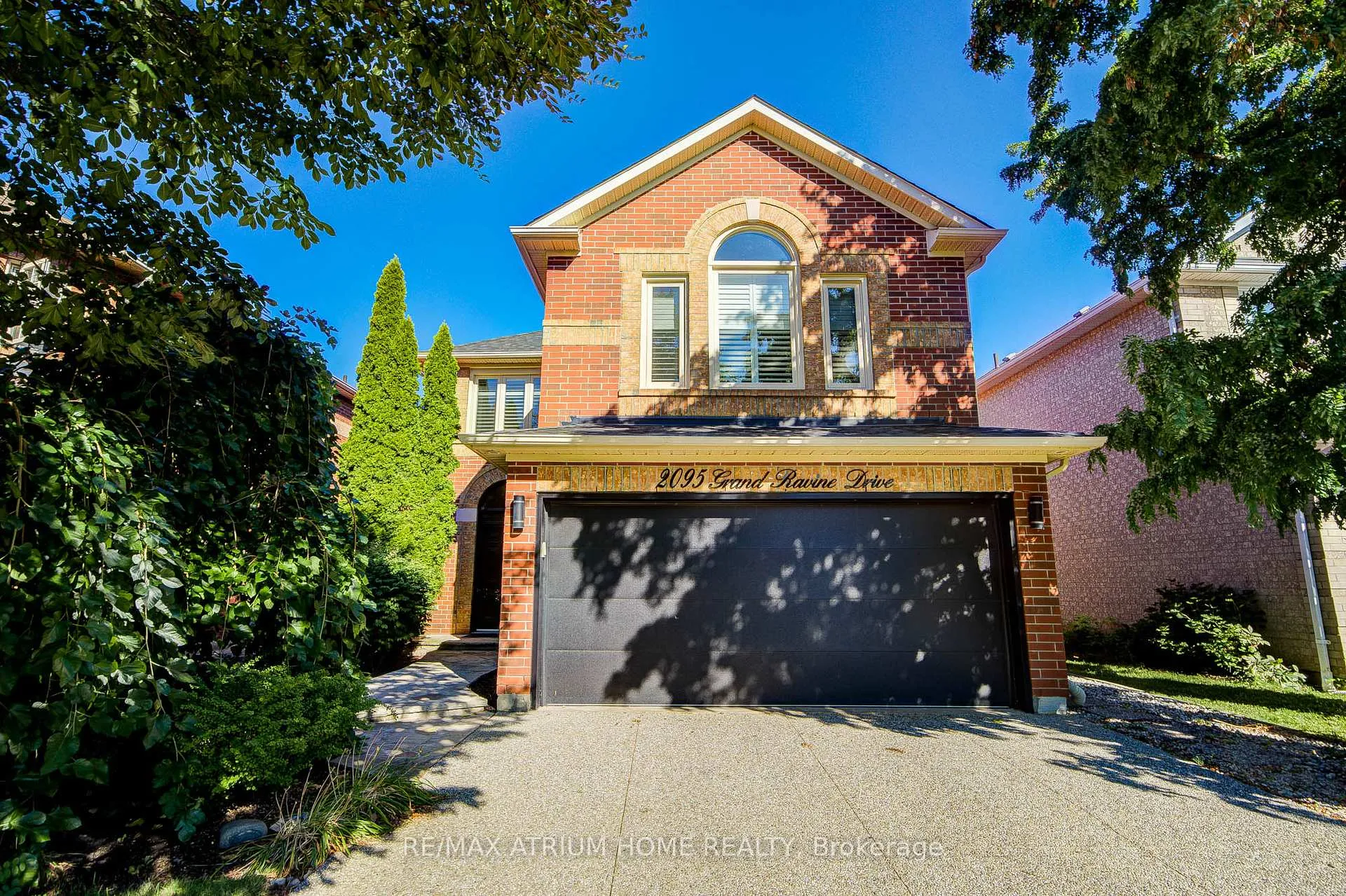 Front of 2095 Grand Ravine Drive