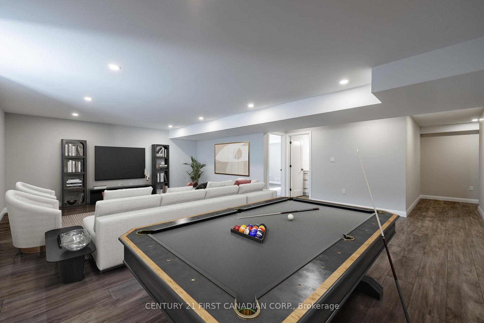 Photo 9 of Unit 4, 32 Postma Crescent, North Middlesex, Alisa Craig — HOMEH