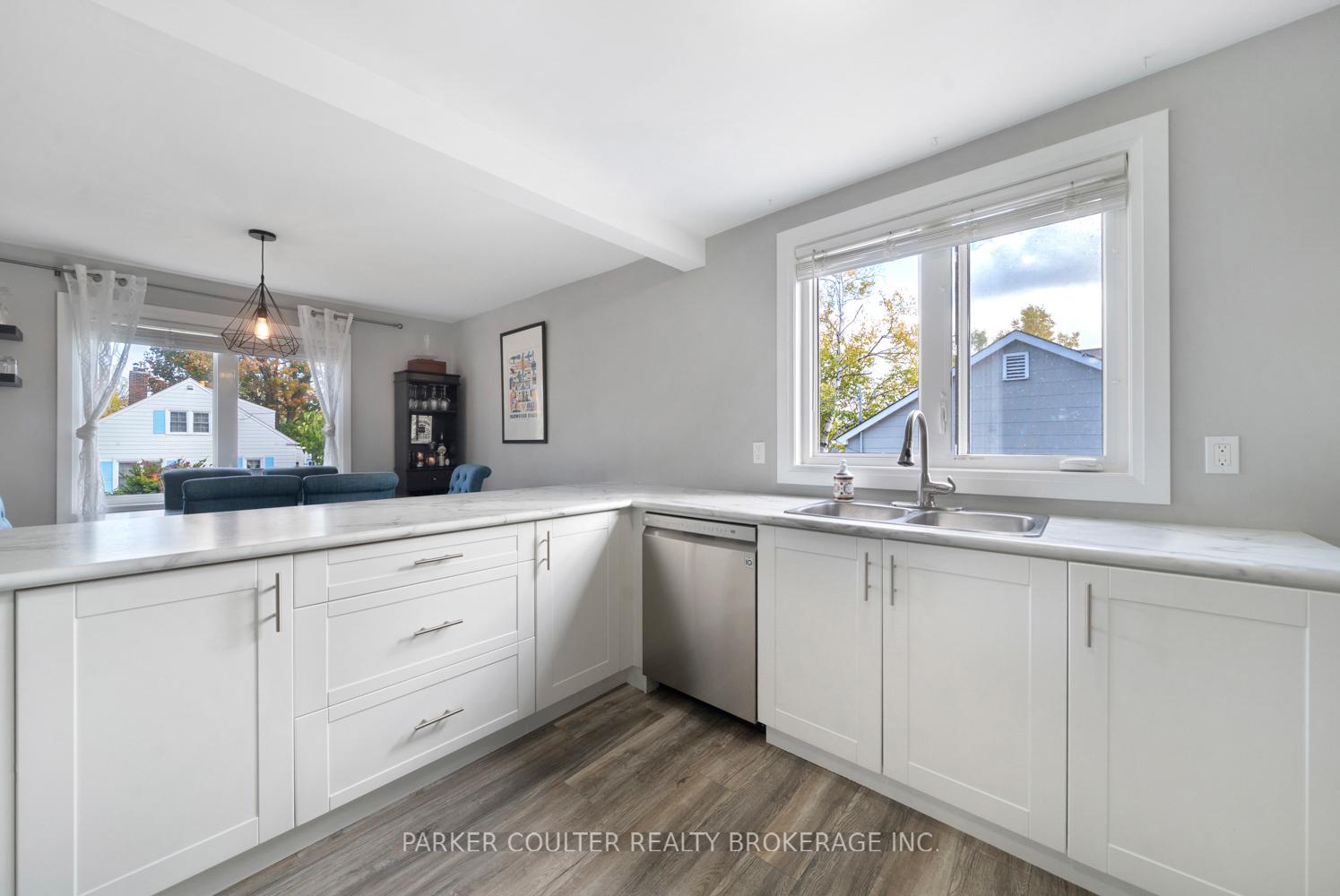 Photo 9 of 45 Bleeker Street, Orillia — HOMEH