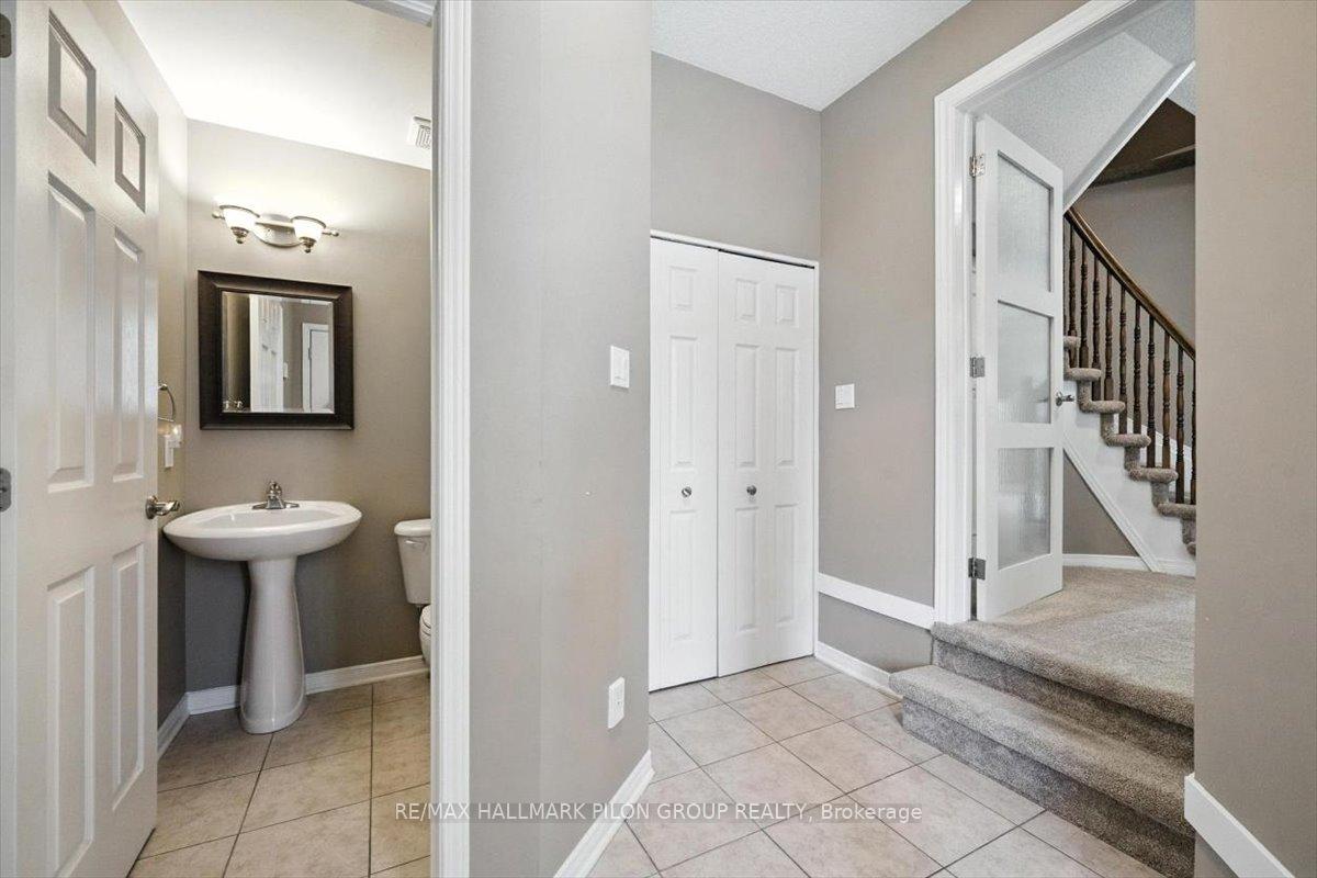 Photo 10 of 141 Ludlowe Street, Ottawa, Fallingbrook/Gardenway South — HOMEH
