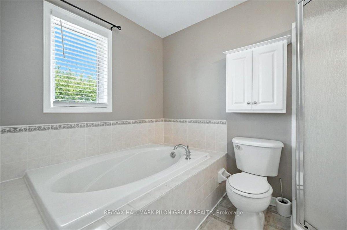 Photo 15 of 141 Ludlowe Street, Ottawa, Fallingbrook/Gardenway South — HOMEH