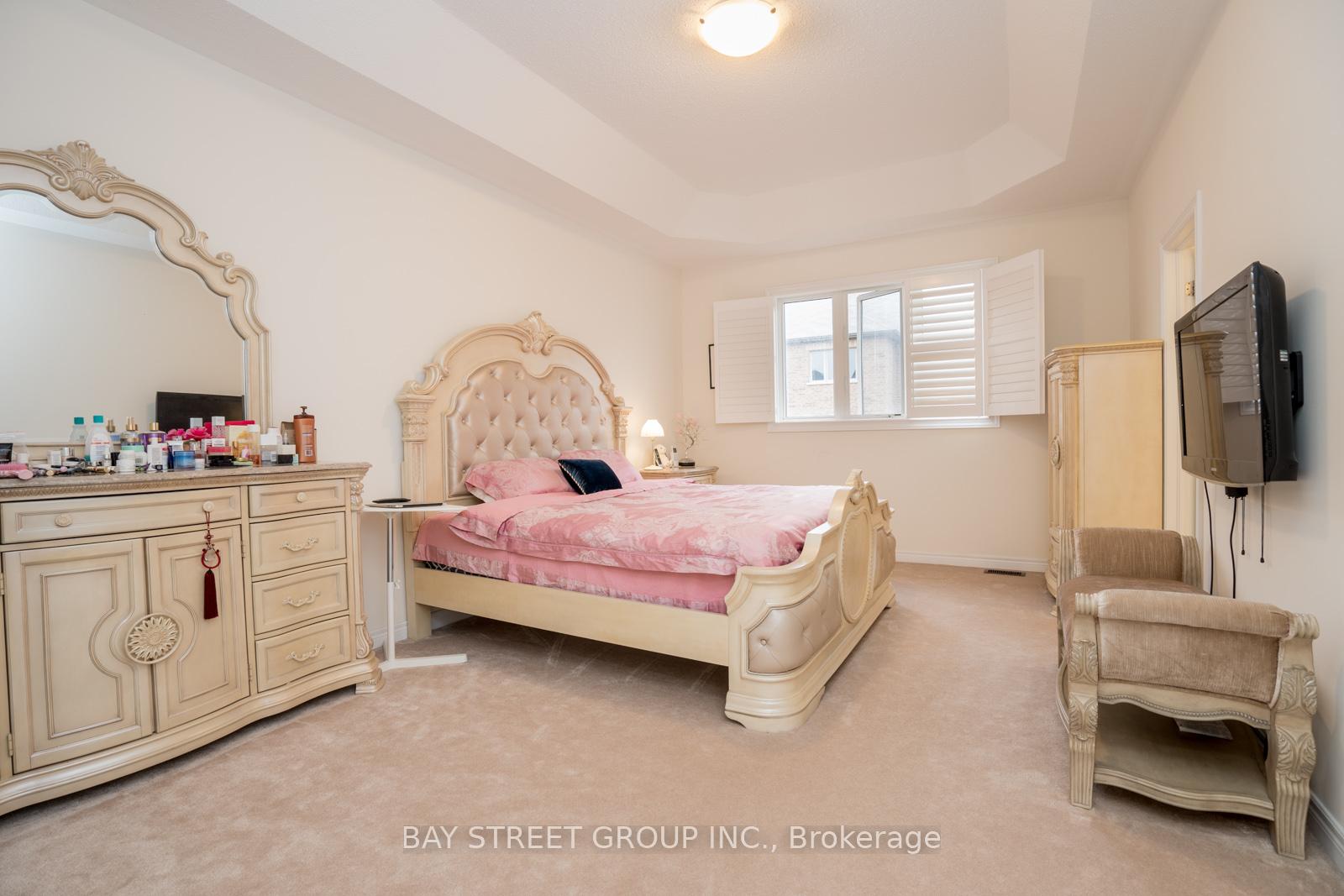 Photo 11 of 27 Hubner Avenue, Markham, Berczy — HOMEH