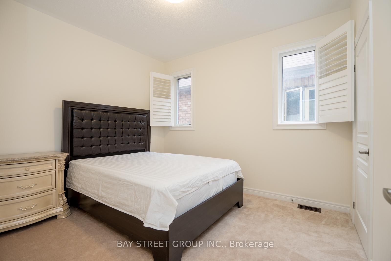 Photo 14 of 27 Hubner Avenue, Markham, Berczy — HOMEH