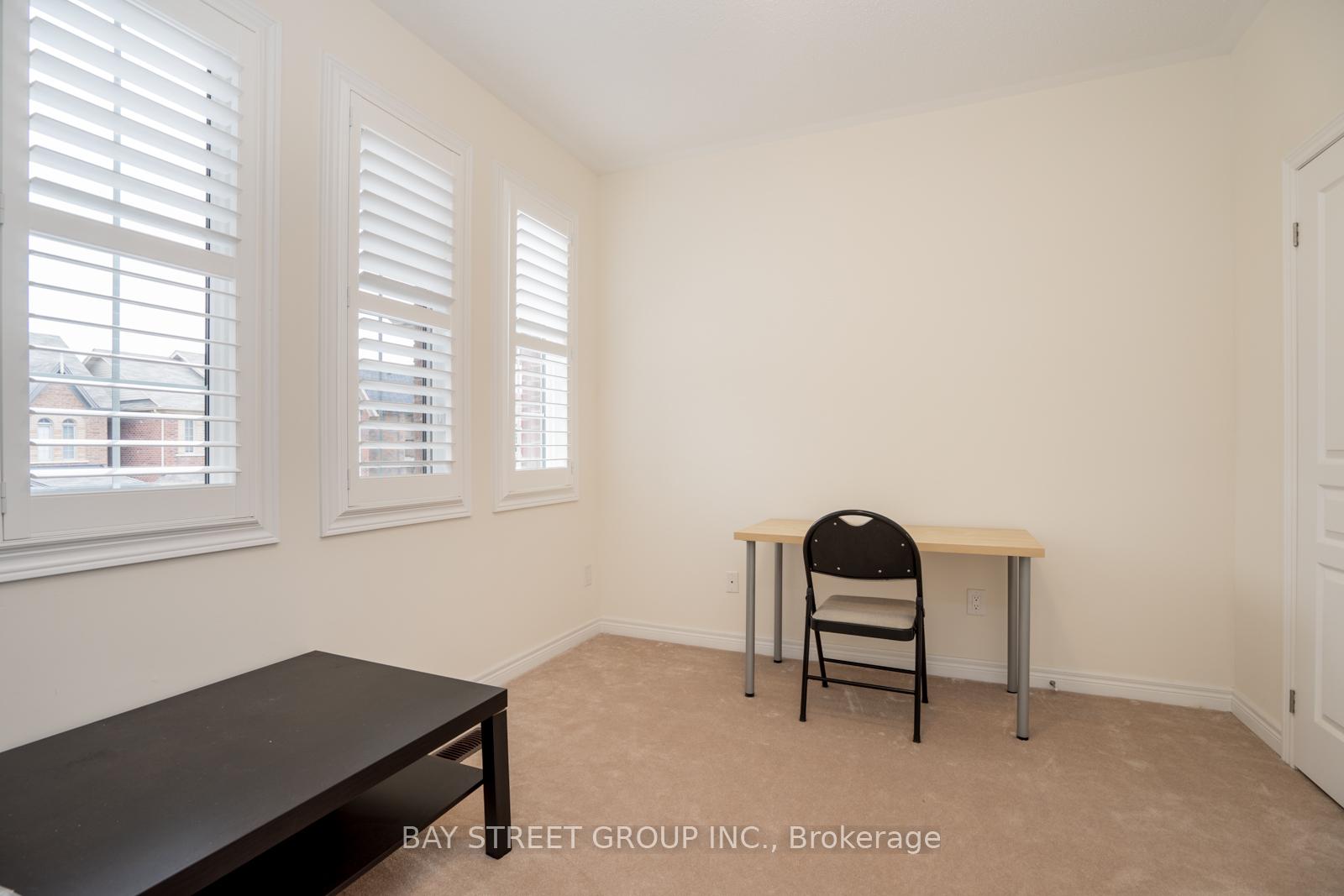 Photo 17 of 27 Hubner Avenue, Markham, Berczy — HOMEH