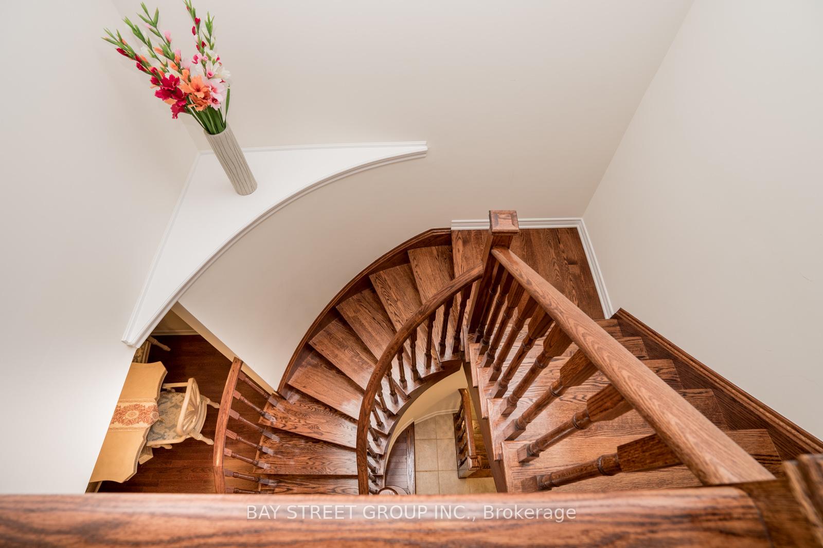 Photo 19 of 27 Hubner Avenue, Markham, Berczy — HOMEH