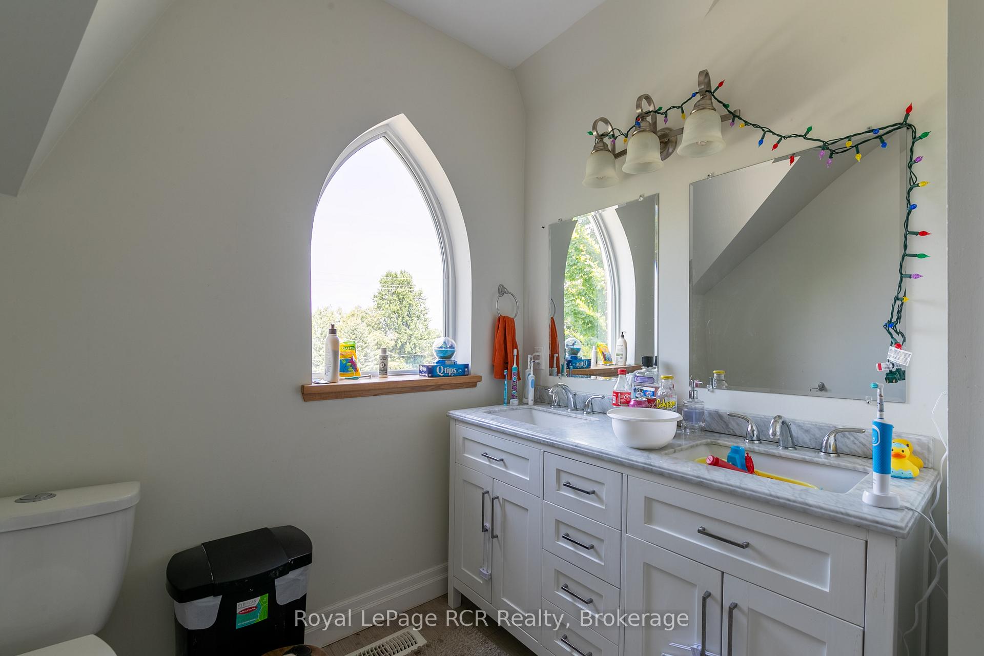 Photo 16 of 424 Royal Street E, North Perth, Listowel — HOMEH