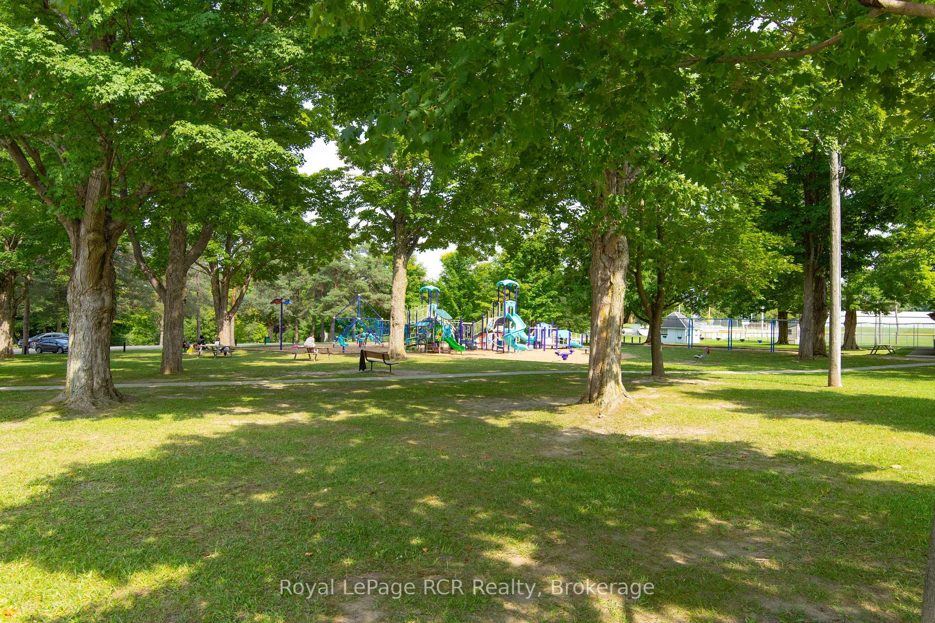 Photo 23 of 424 Royal Street E, North Perth, Listowel — HOMEH