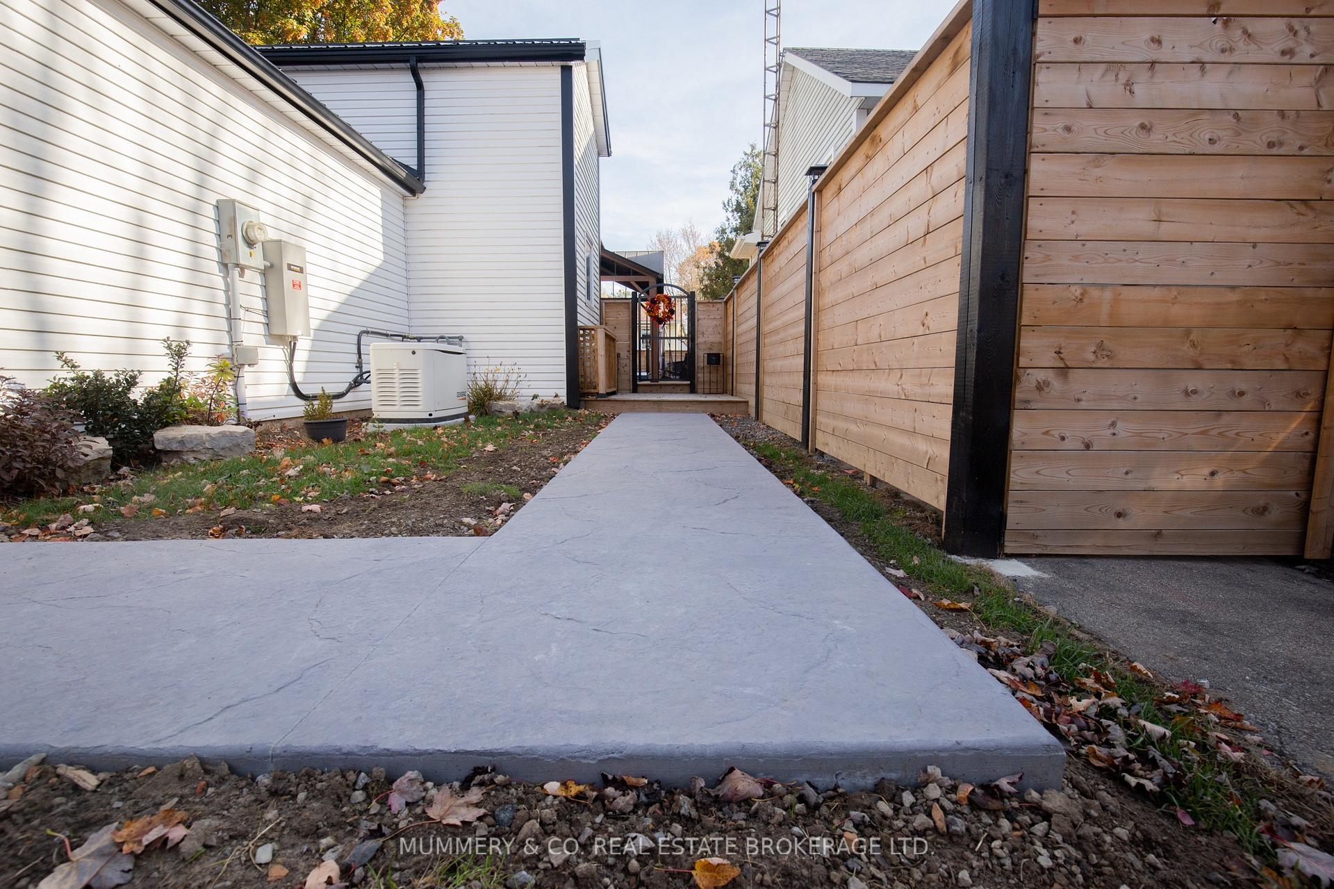 Photo 35 of 51 Leslie Avenue, Norfolk, Port Dover — HOMEH