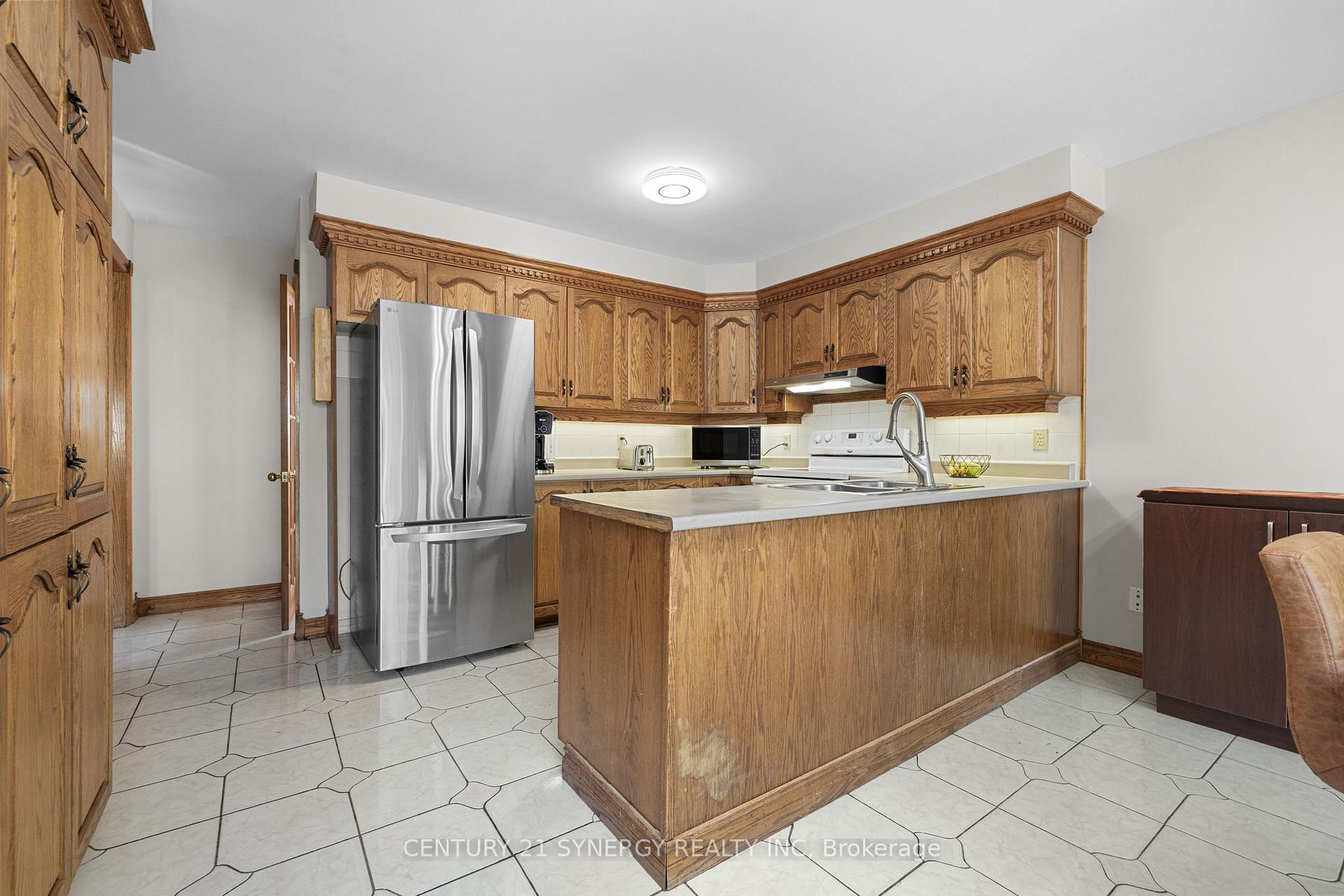 Photo 7 of 2034 Frank Bender Street, Ottawa, Chateauneuf — HOMEH