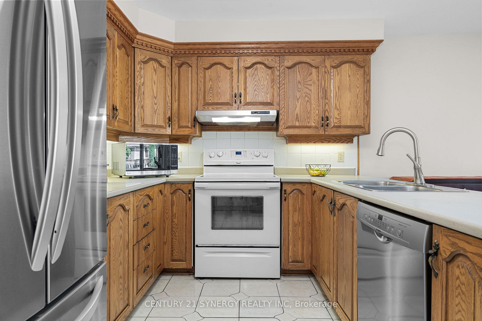 Photo 8 of 2034 Frank Bender Street, Ottawa, Chateauneuf — HOMEH
