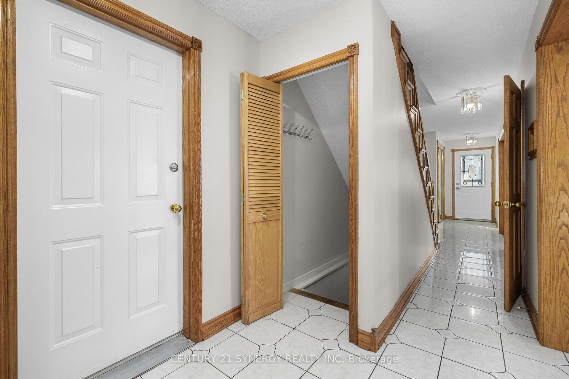 Photo 11 of 2034 Frank Bender Street, Ottawa, Chateauneuf — HOMEH