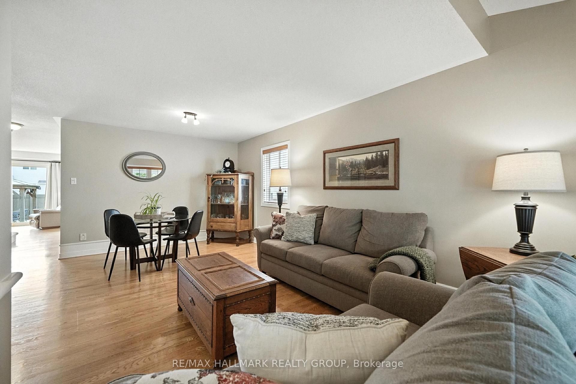 Photo 6 of 2013 Calico Crescent, Ottawa, Notting Hill/Summerside — HOMEH