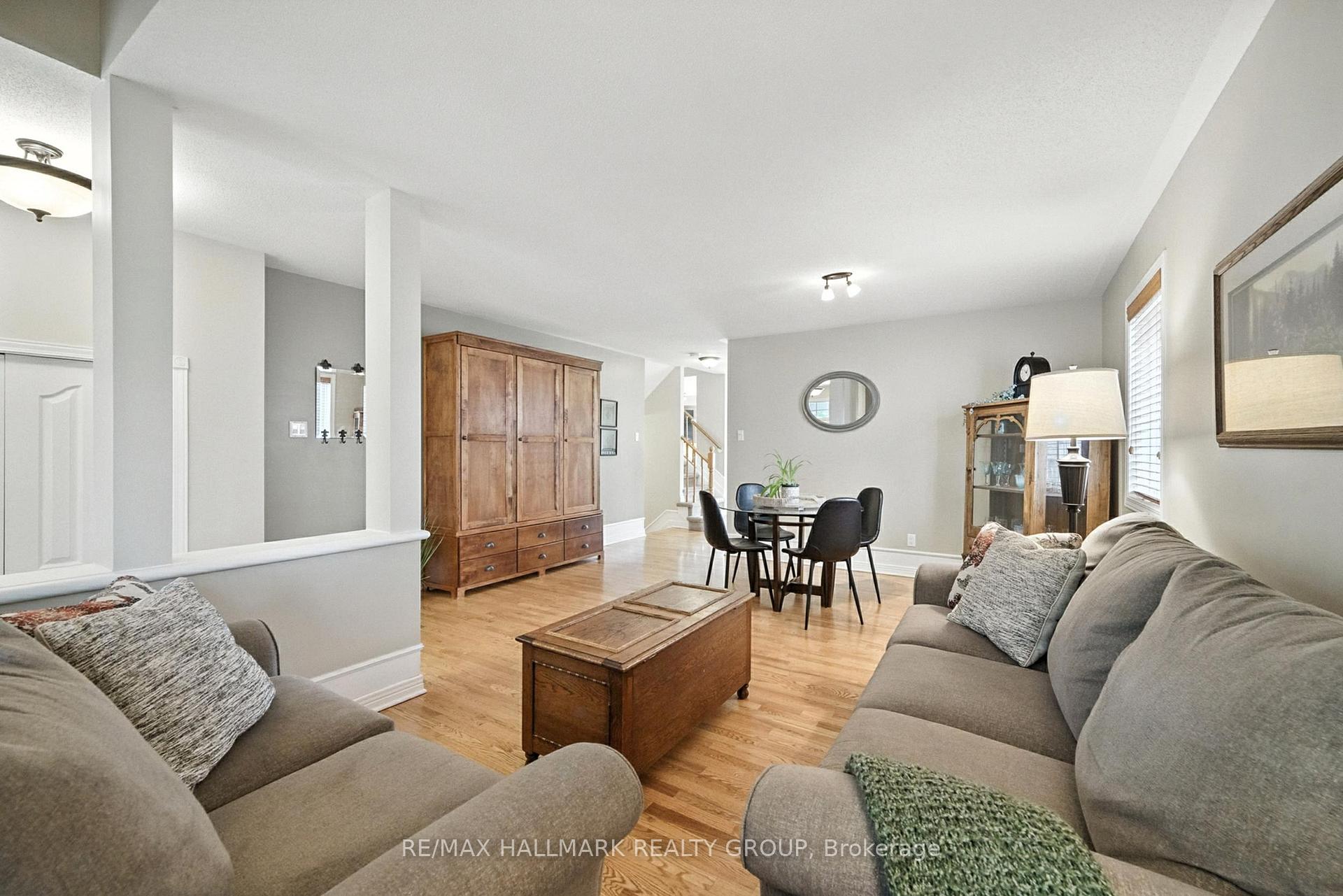 Photo 7 of 2013 Calico Crescent, Ottawa, Notting Hill/Summerside — HOMEH