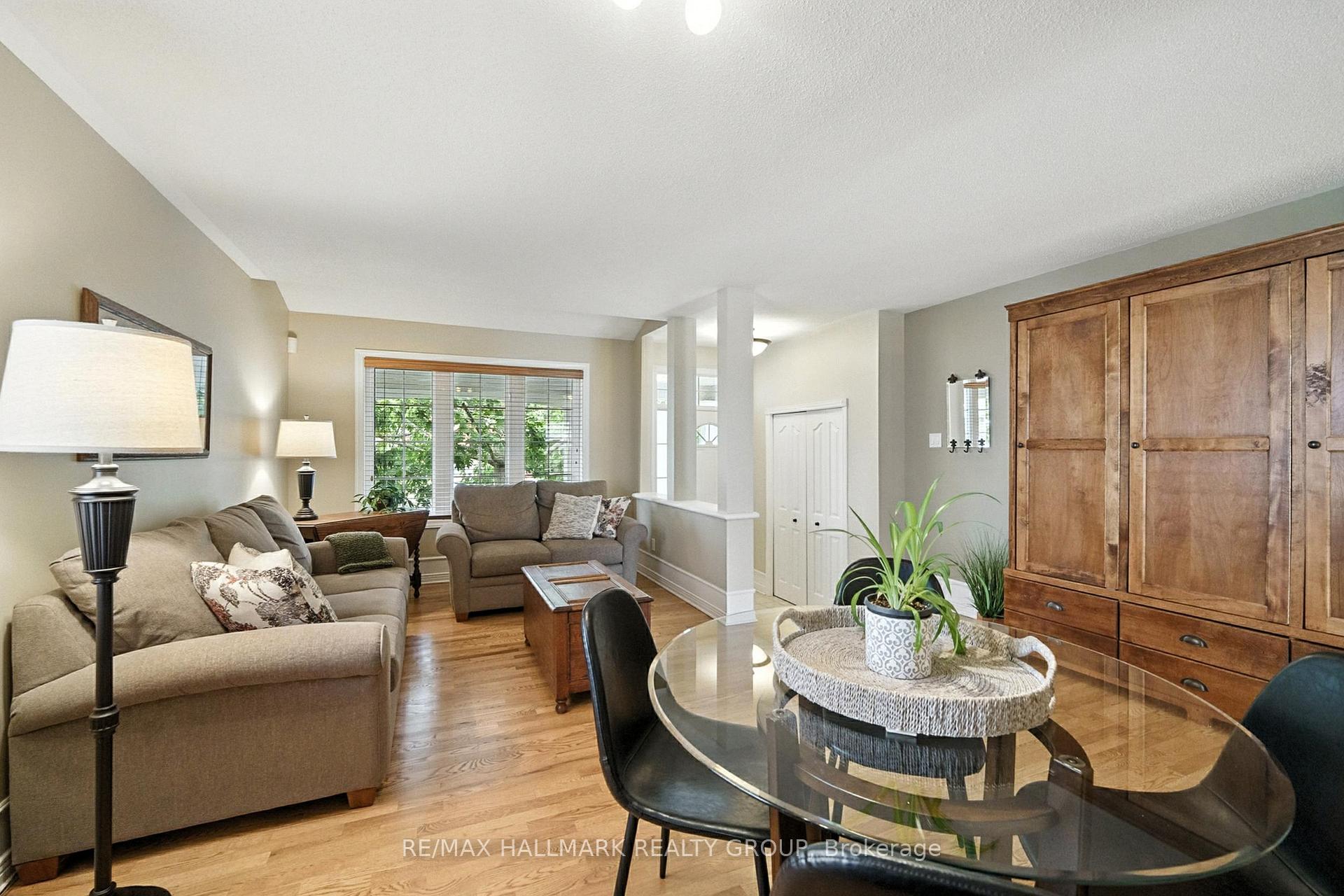 Photo 10 of 2013 Calico Crescent, Ottawa, Notting Hill/Summerside — HOMEH