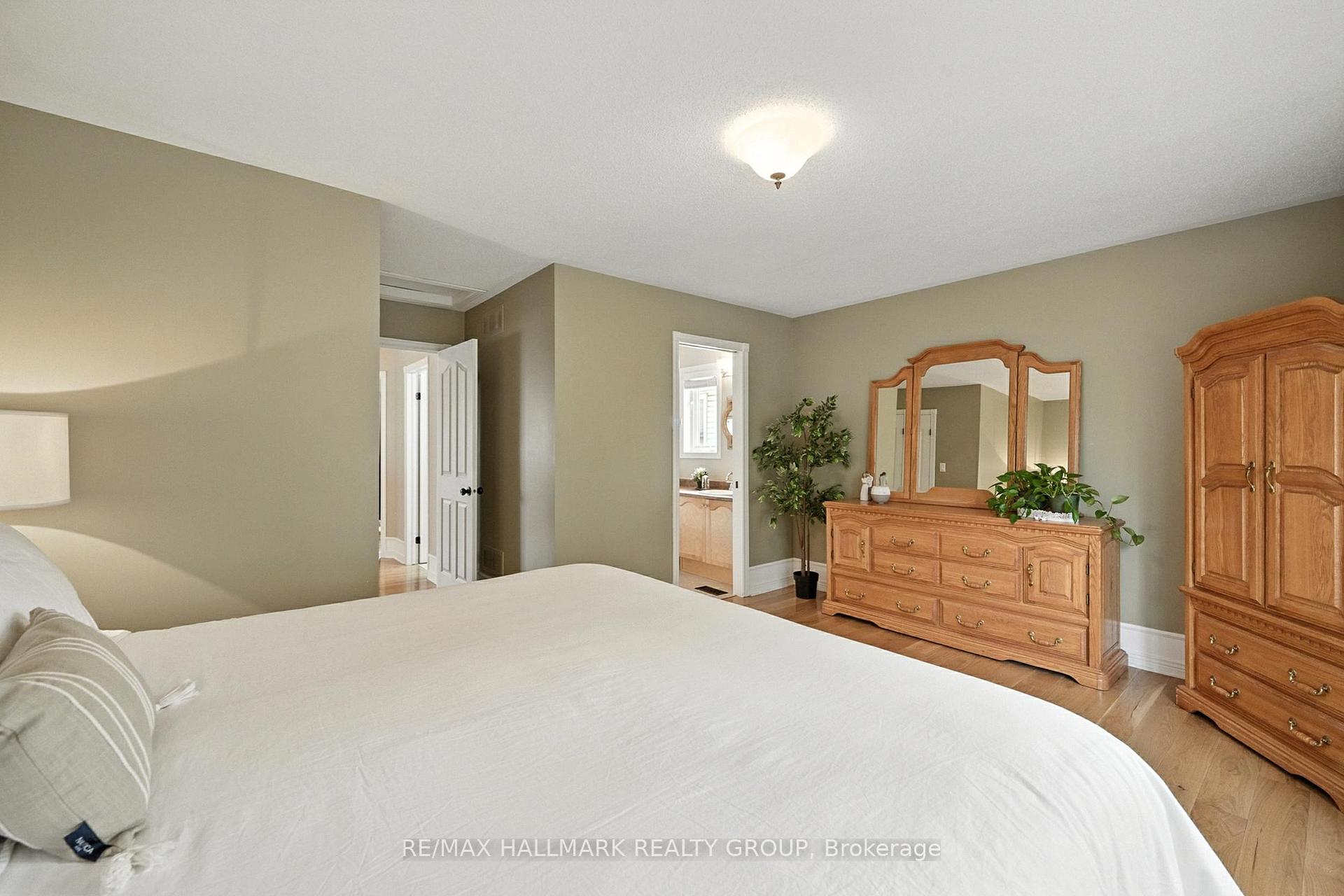 Photo 28 of 2013 Calico Crescent, Ottawa, Notting Hill/Summerside — HOMEH