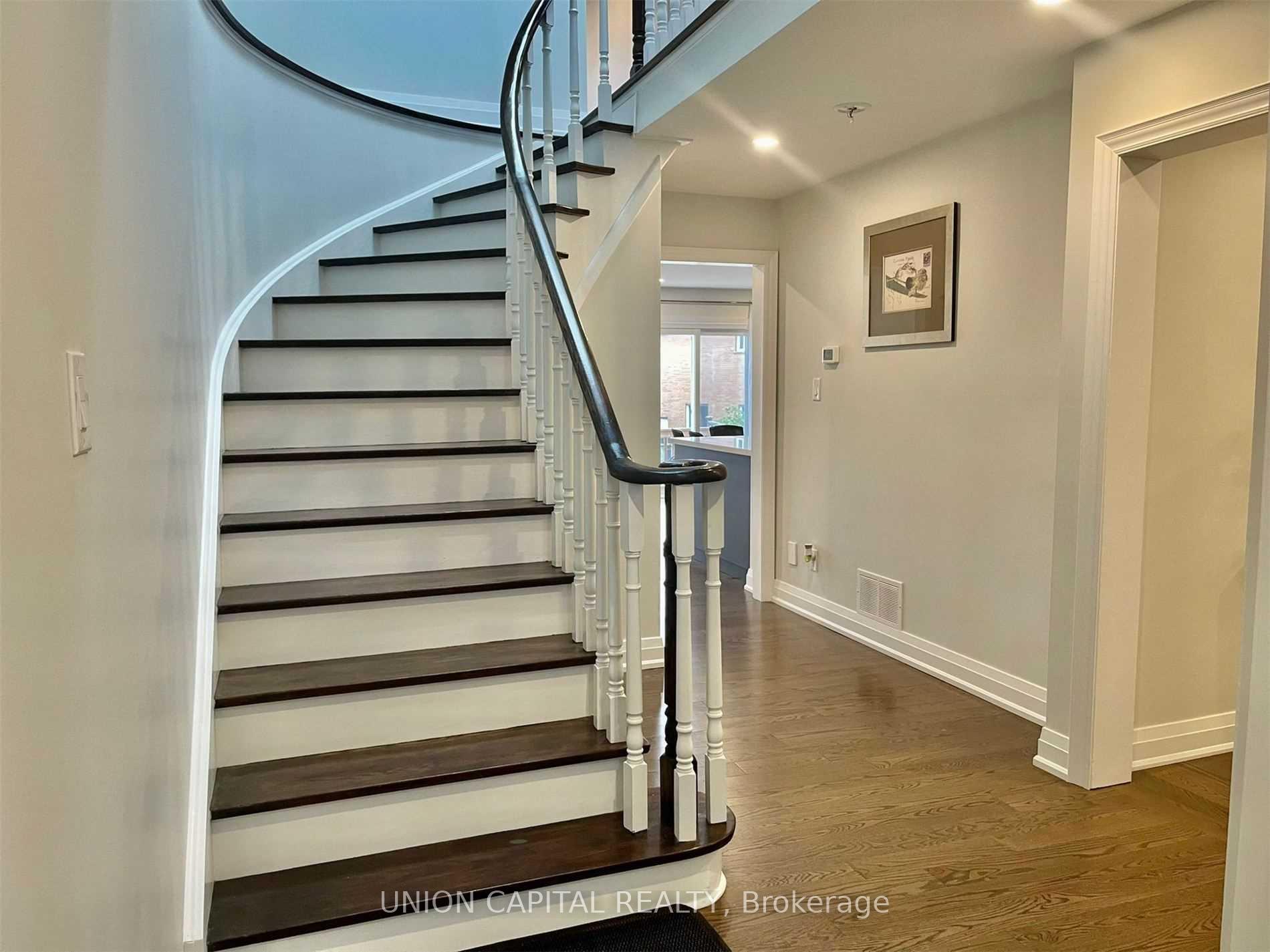 Photo 8 of Unit Upper, 121 Stargell Crescent, Markham, Raymerville — HOMEH