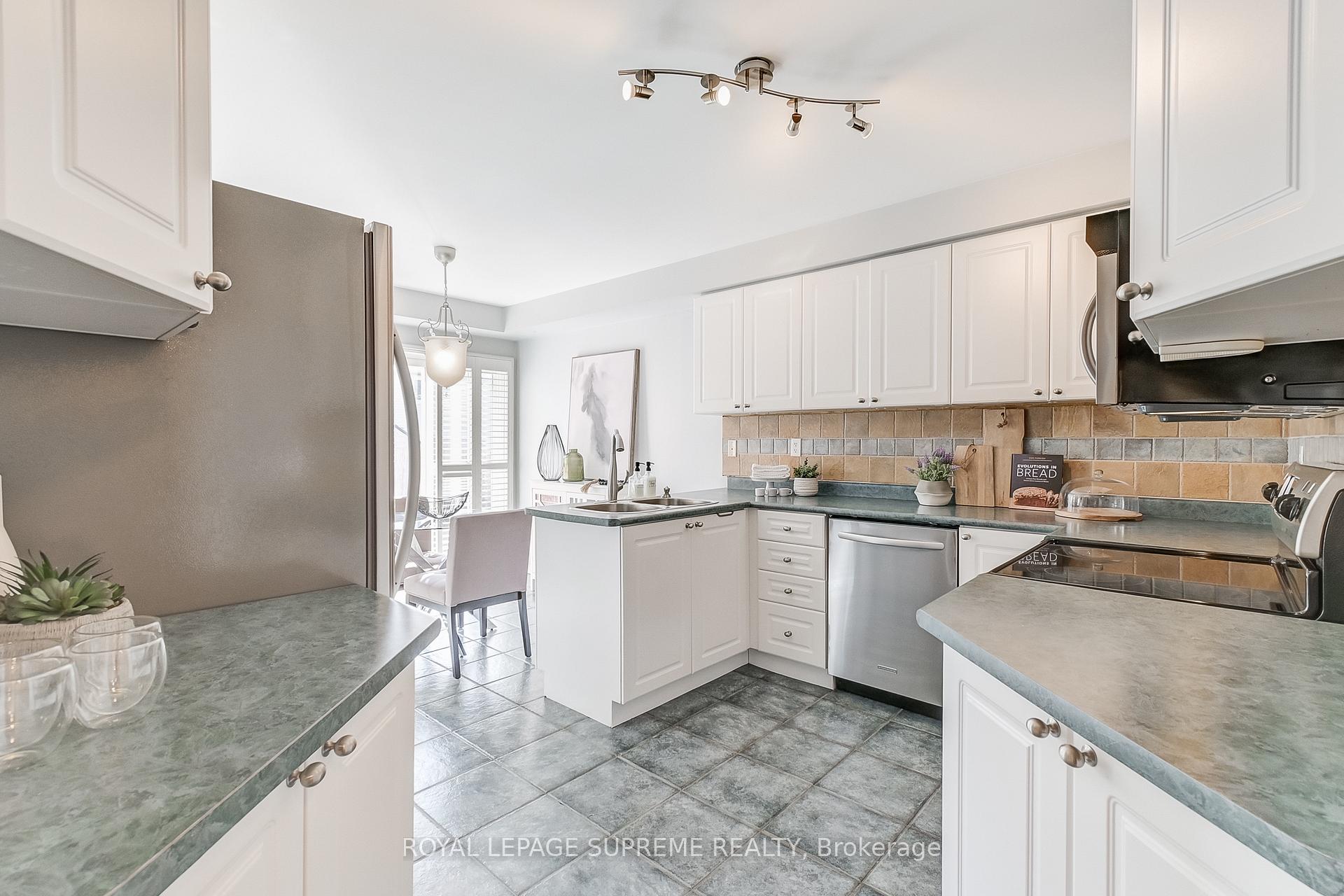 Photo 15 of 29 Gunning Crescent, New Tecumseth, Tottenham — HOMEH