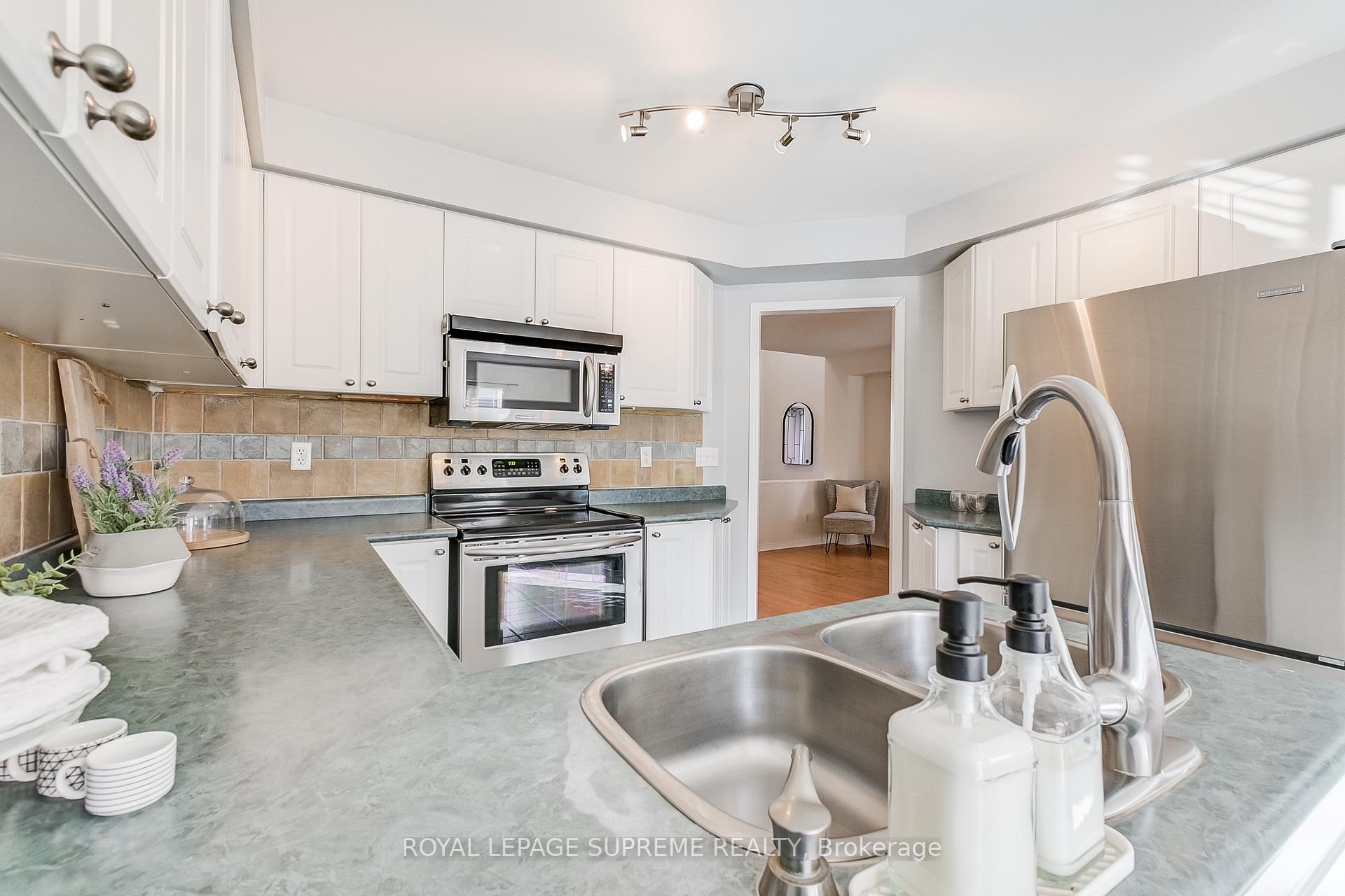 Photo 18 of 29 Gunning Crescent, New Tecumseth, Tottenham — HOMEH
