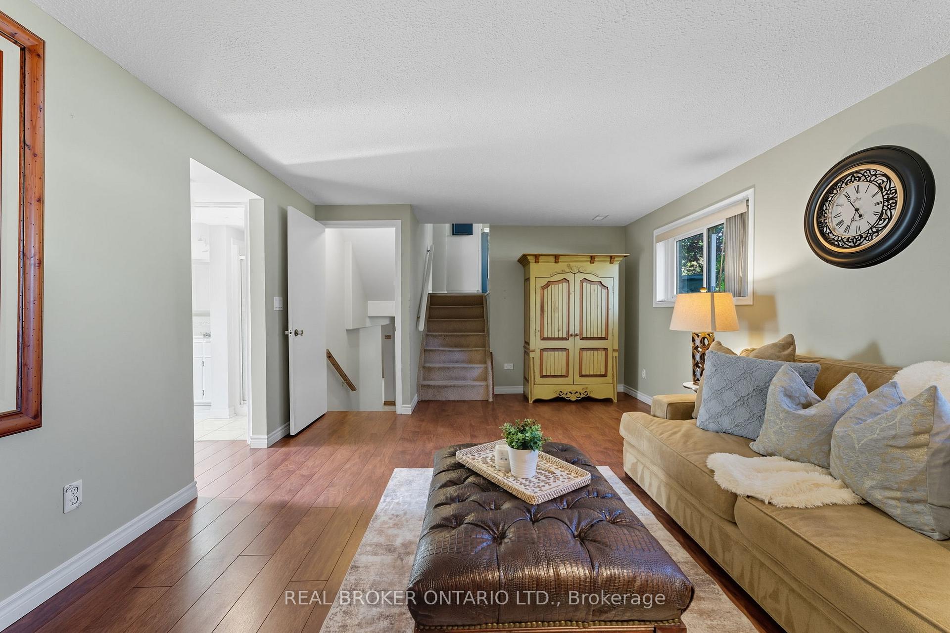 Photo 20 of 39 Carriage Road, Norfolk, Simcoe — HOMEH