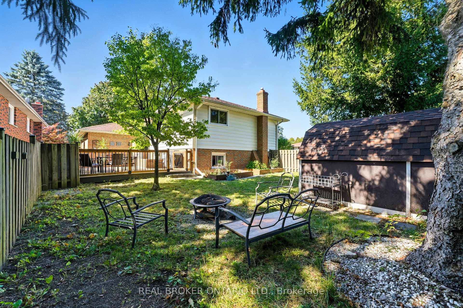 Photo 30 of 39 Carriage Road, Norfolk, Simcoe — HOMEH