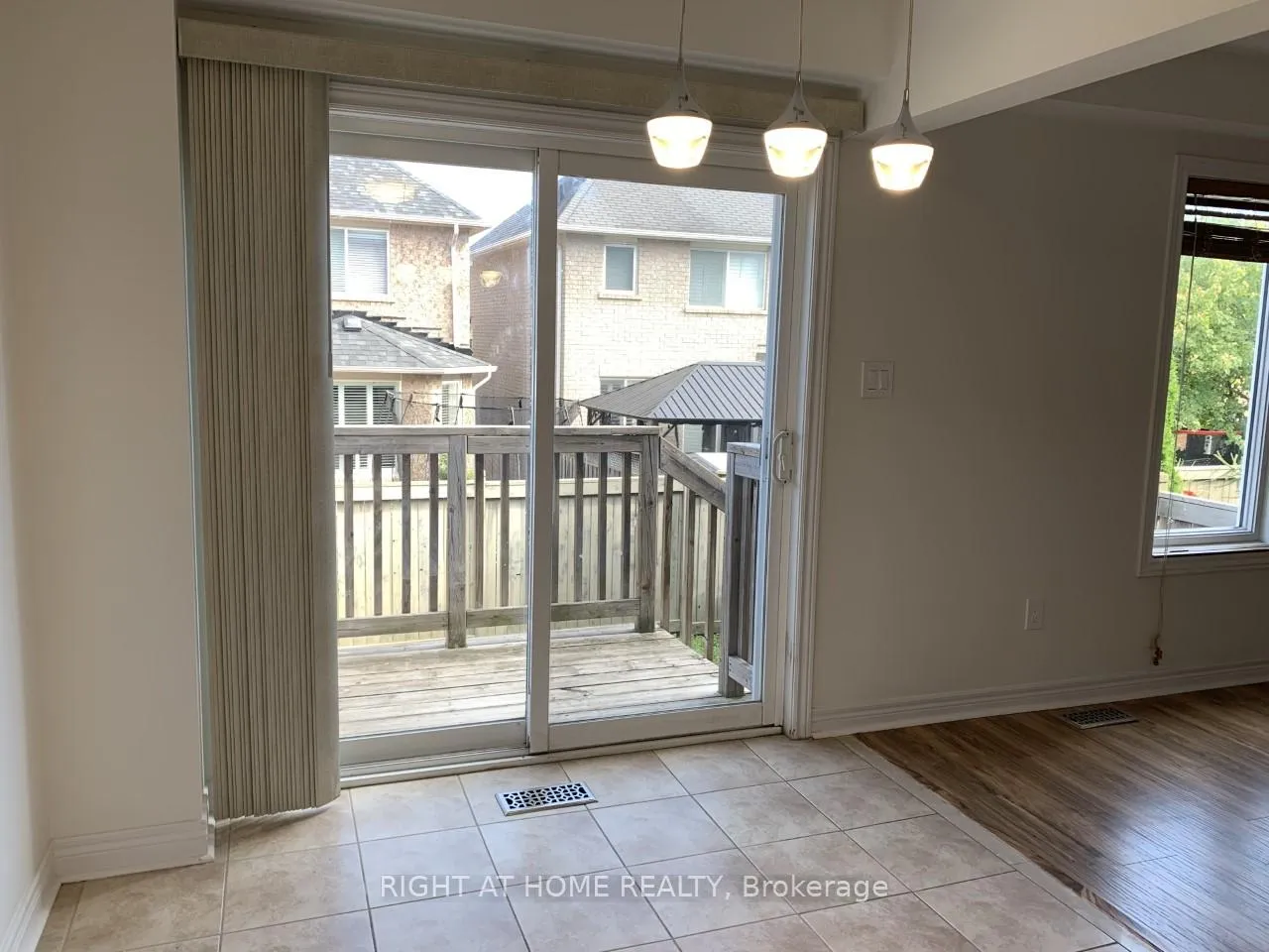 Photo 7 of 3083 Highbourne Crescent, Oakville, Bronte Creek — HOMEH