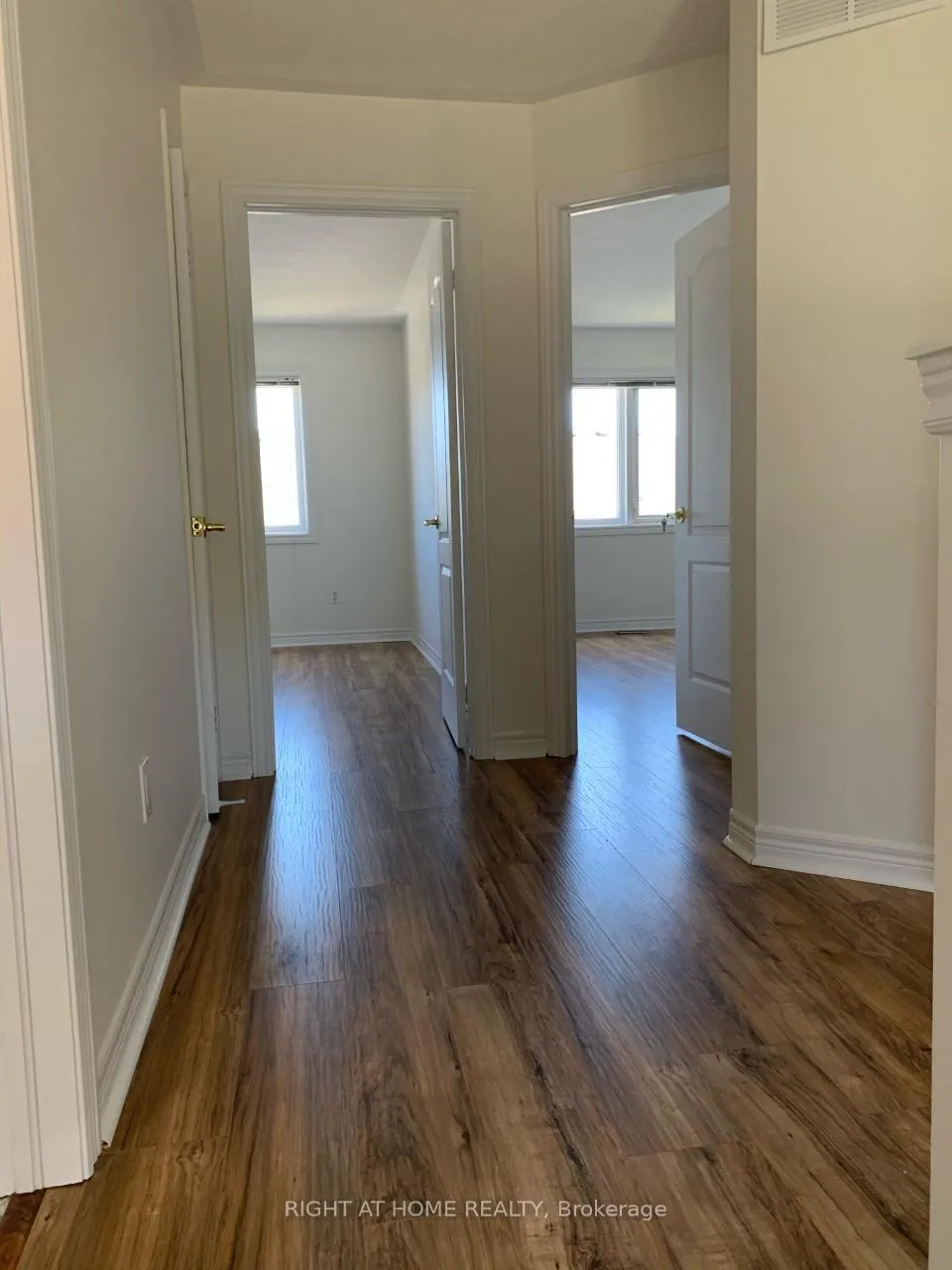 Photo 13 of 3083 Highbourne Crescent, Oakville, Bronte Creek — HOMEH