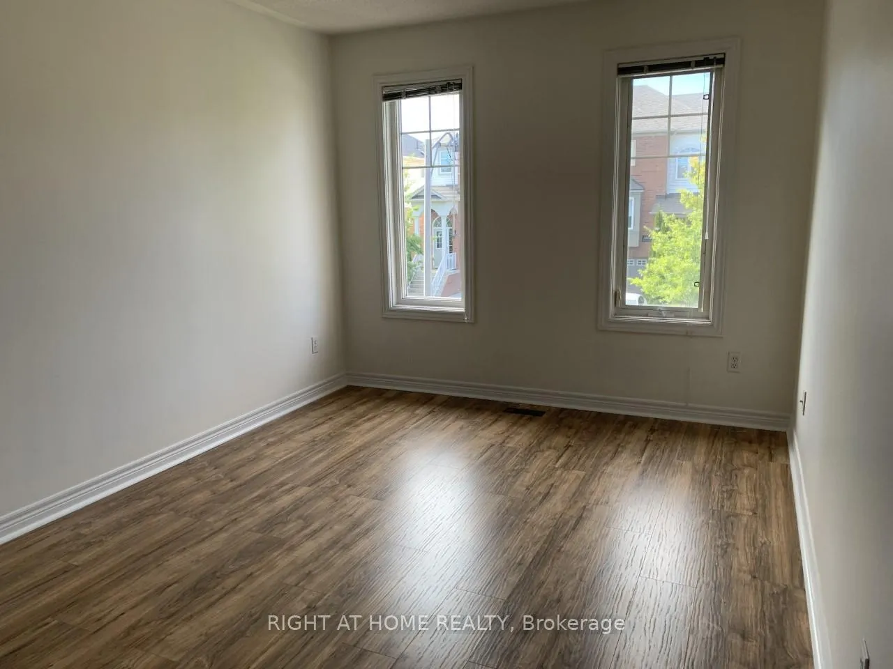 Photo 15 of 3083 Highbourne Crescent, Oakville, Bronte Creek — HOMEH