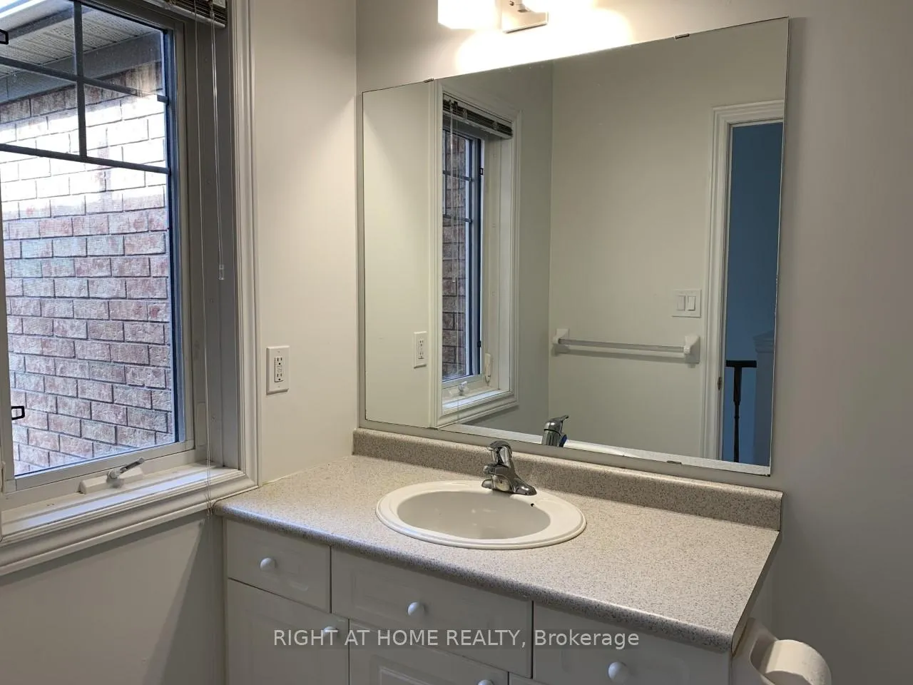 Photo 19 of 3083 Highbourne Crescent, Oakville, Bronte Creek — HOMEH