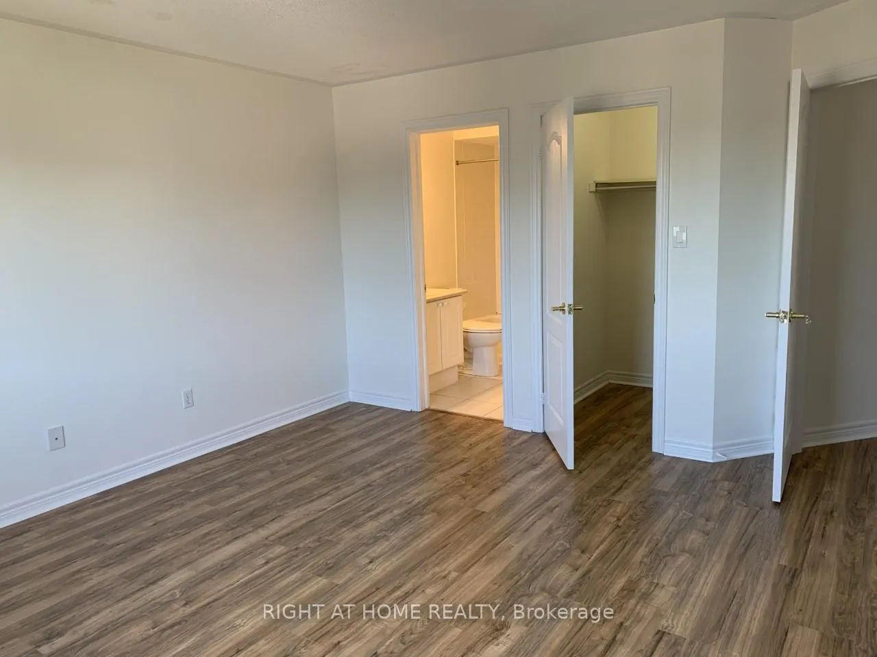 Photo 20 of 3083 Highbourne Crescent, Oakville, Bronte Creek — HOMEH