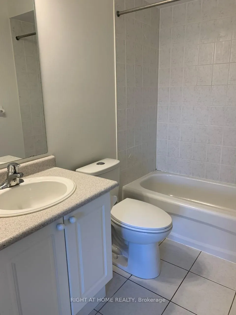 Photo 23 of 3083 Highbourne Crescent, Oakville, Bronte Creek — HOMEH