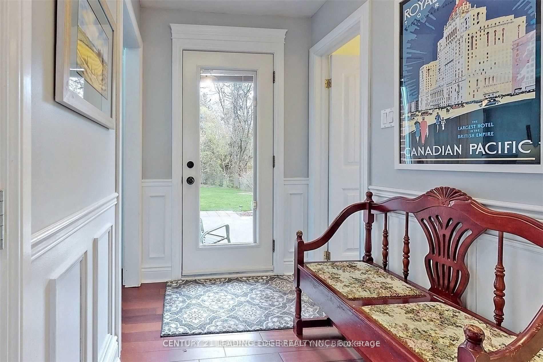 Photo 5 of 24 Marie Court, Markham, Thornhill — HOMEH