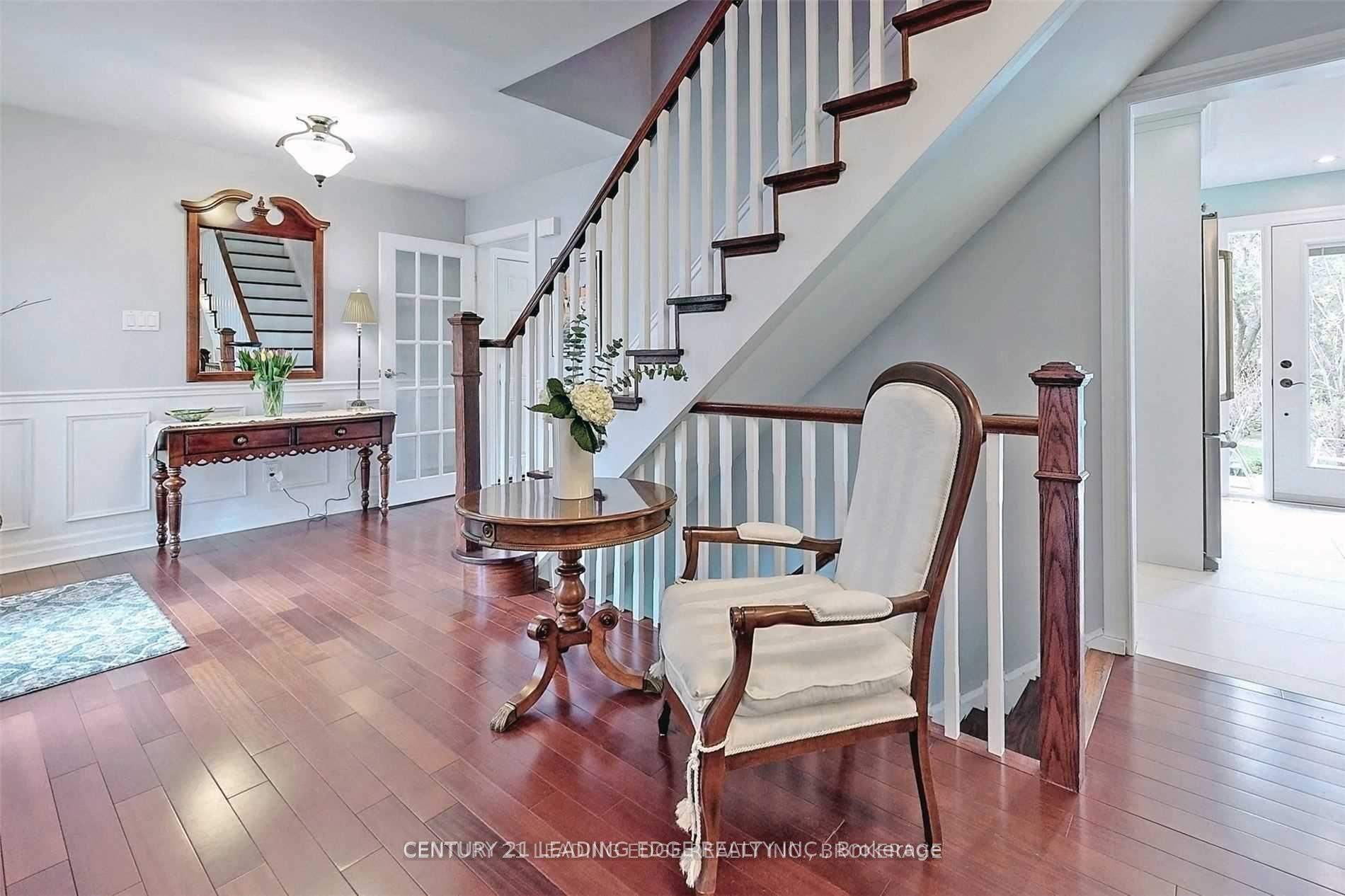Photo 7 of 24 Marie Court, Markham, Thornhill — HOMEH