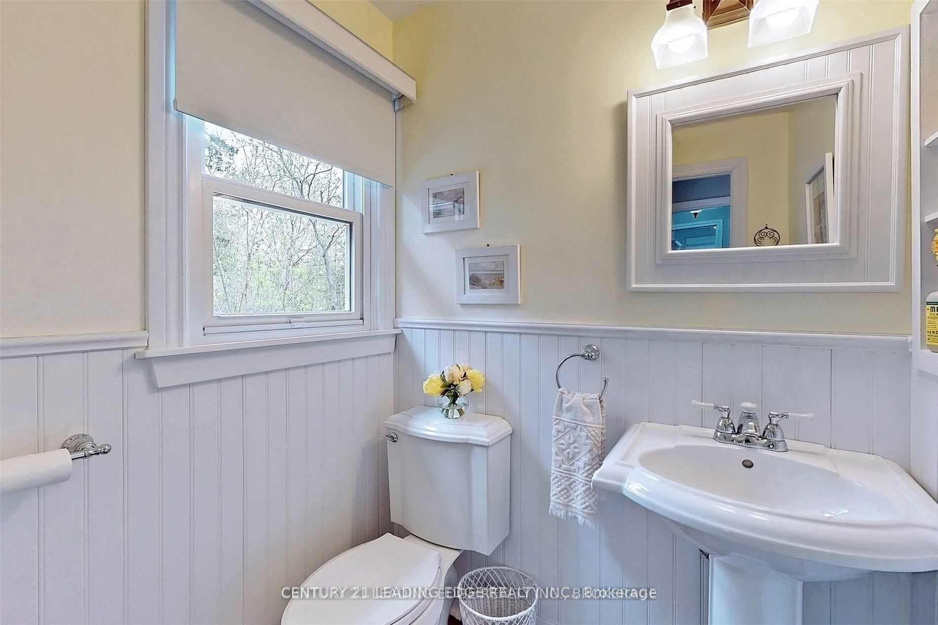 Photo 19 of 24 Marie Court, Markham, Thornhill — HOMEH